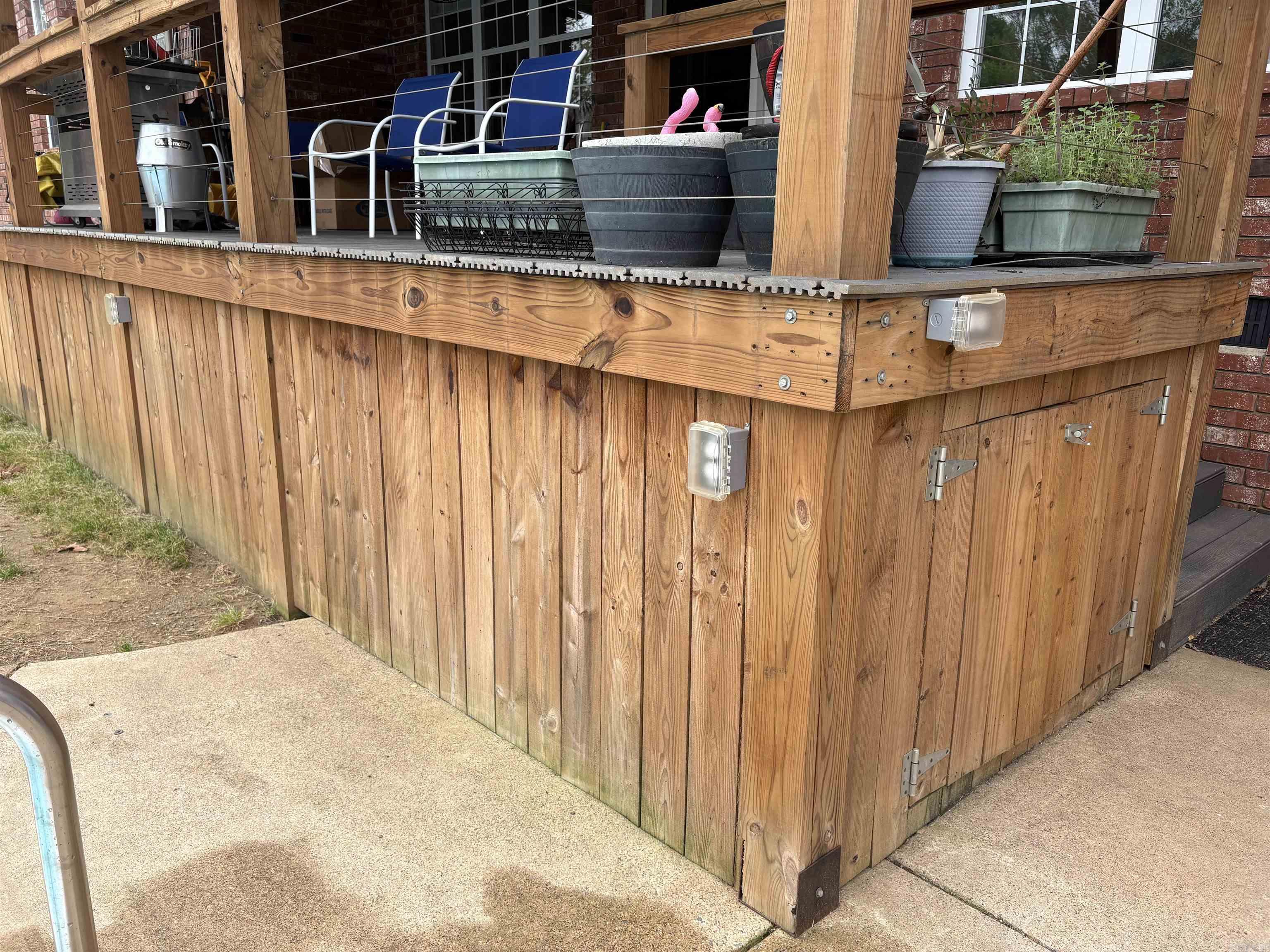 RIVER OAKS - Residential