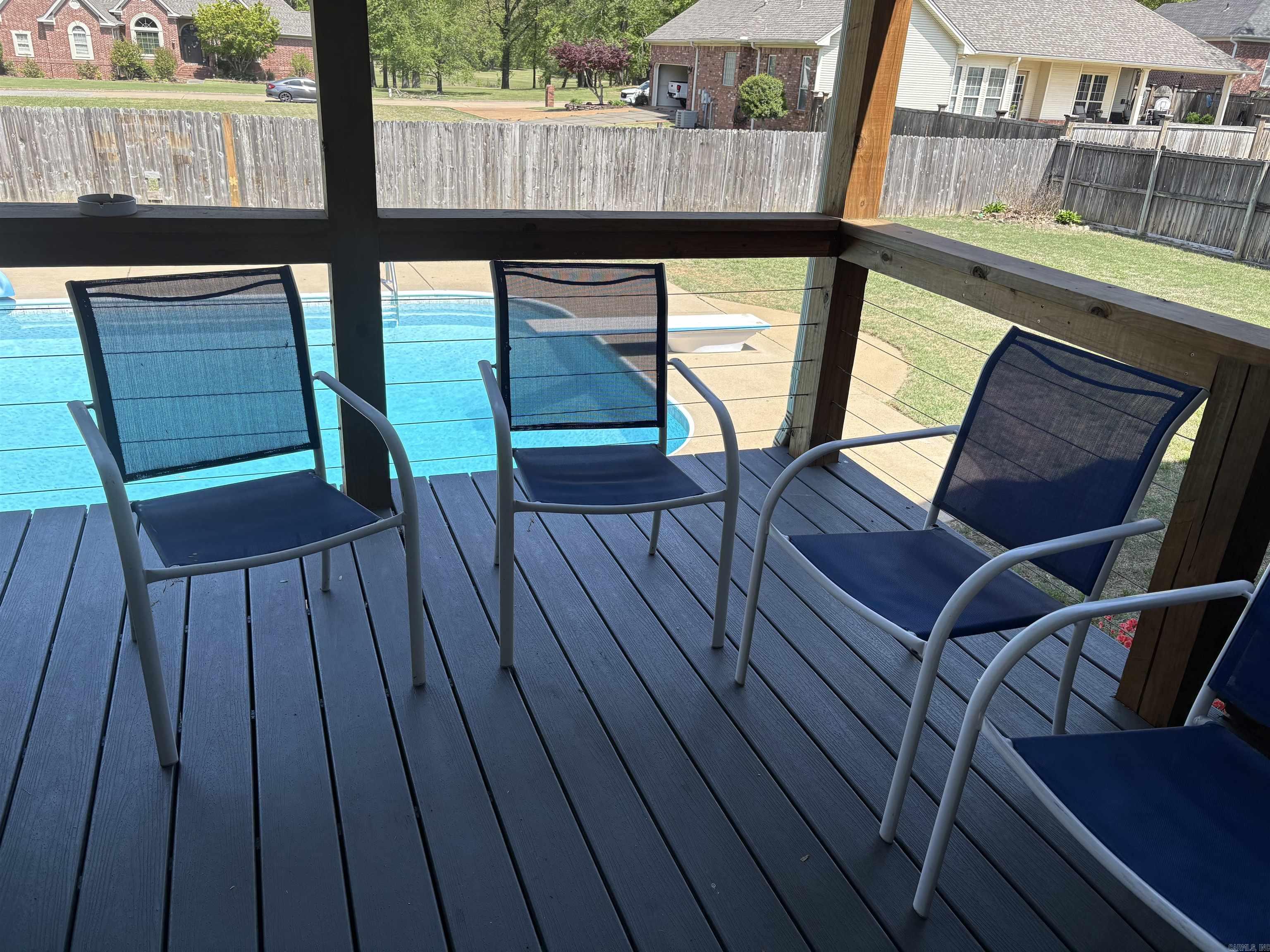 RIVER OAKS - Residential