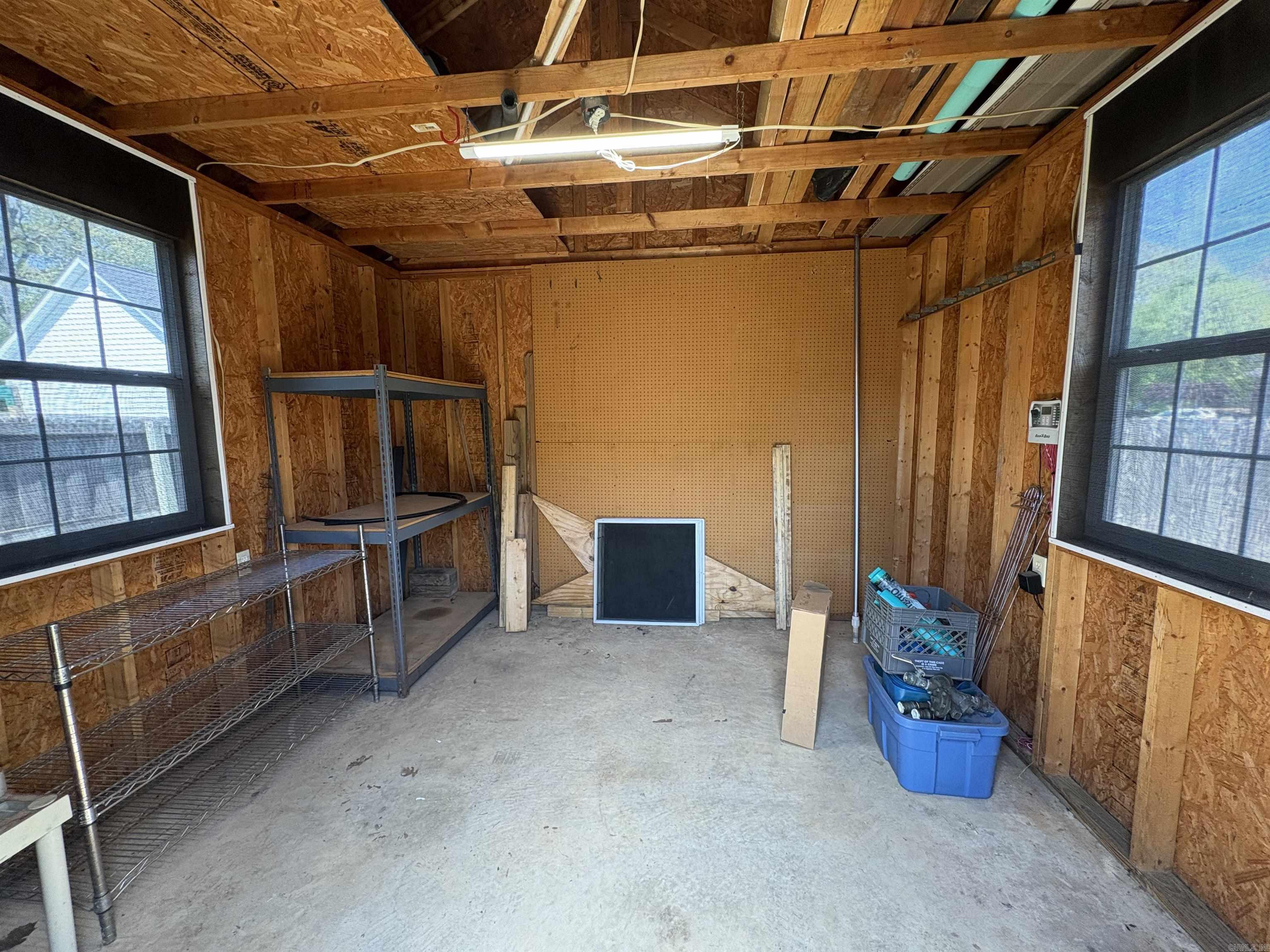 RIVER OAKS - Residential