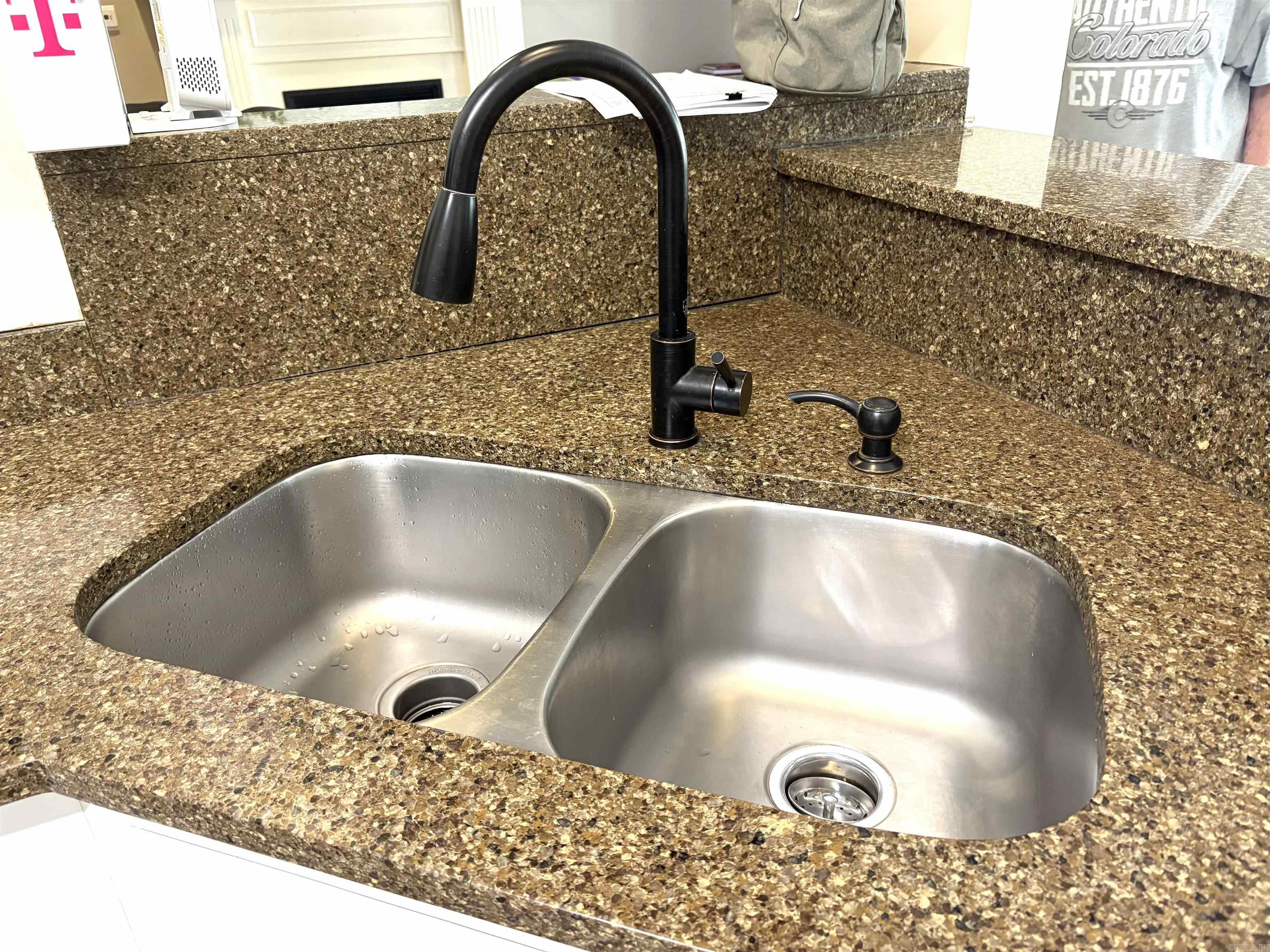 RIVER OAKS - Residential