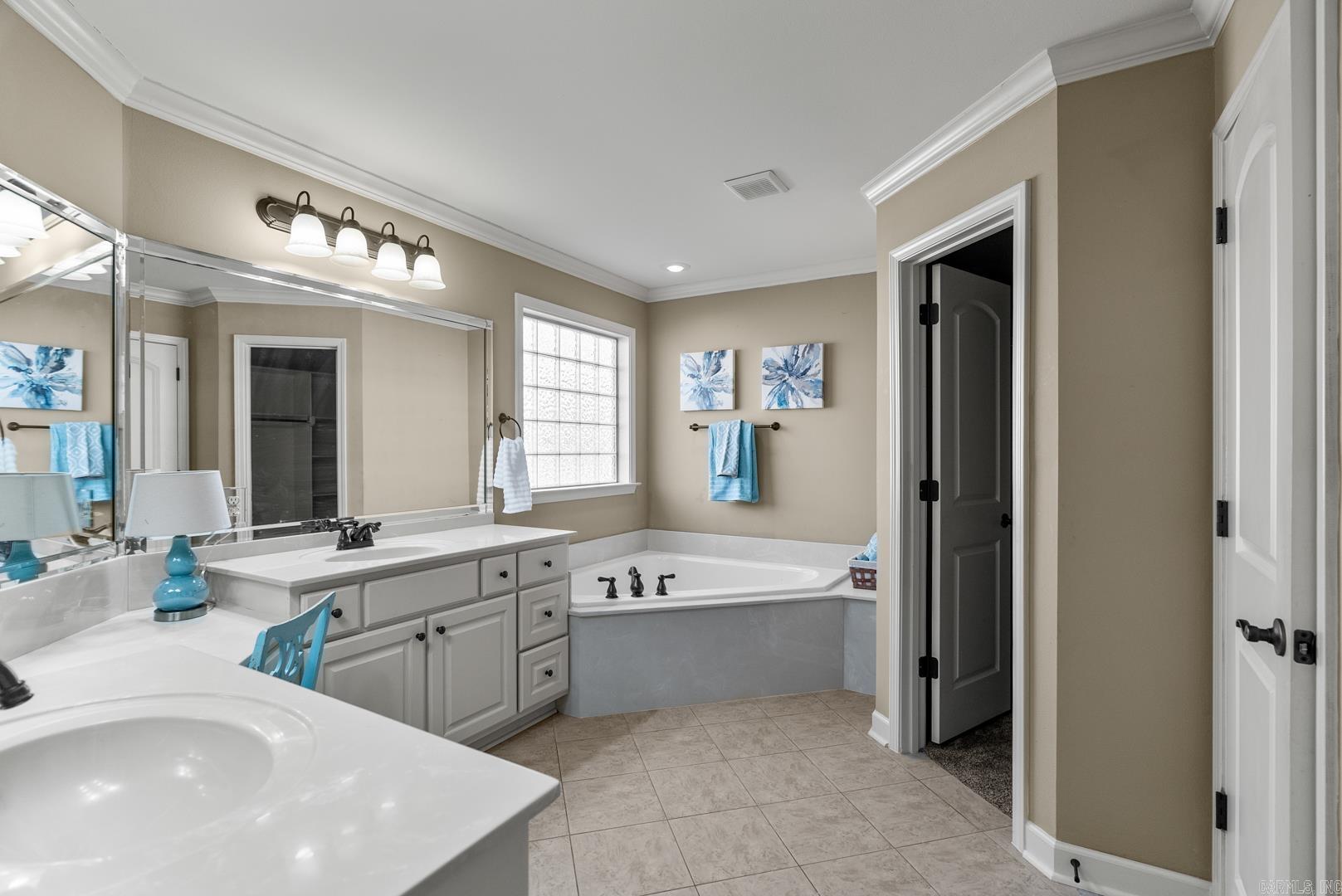 WATERS EDGE - Residential