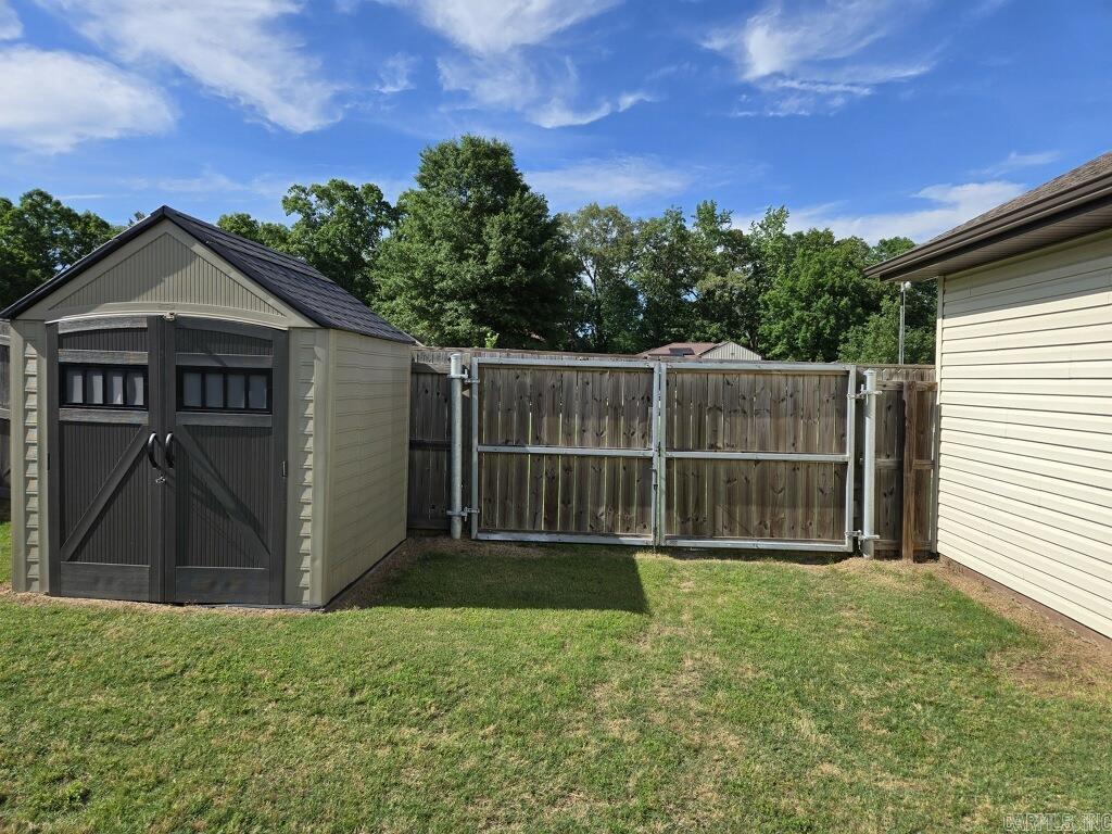 HICKORY NUT RIDGE - Residential