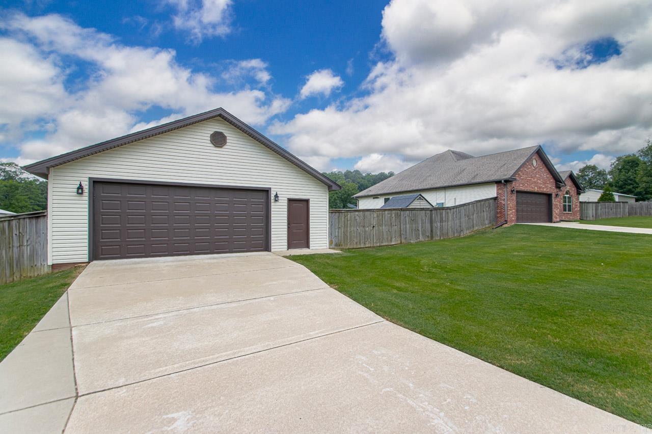 HICKORY NUT RIDGE - Residential