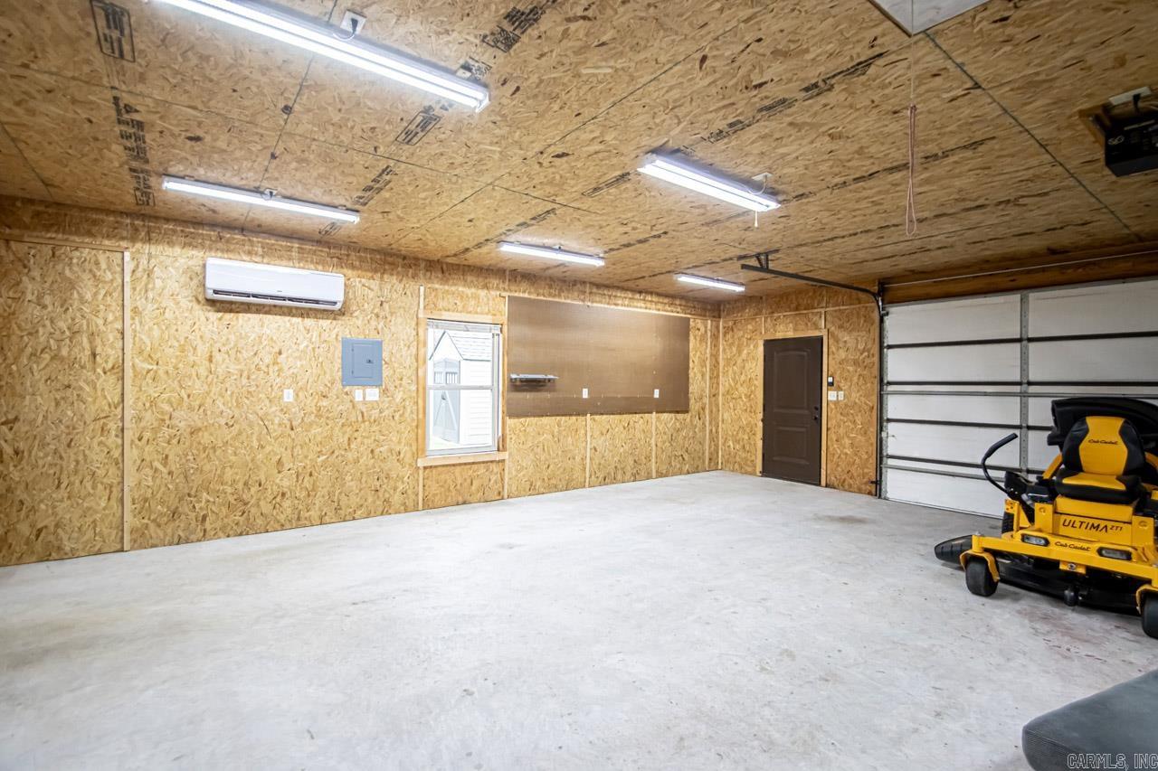 HICKORY NUT RIDGE - Residential