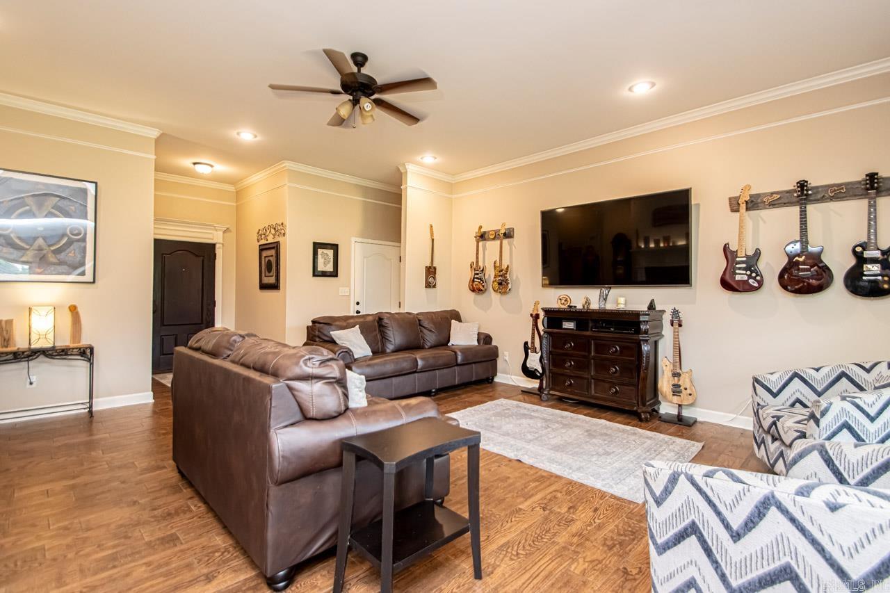 HICKORY NUT RIDGE - Residential