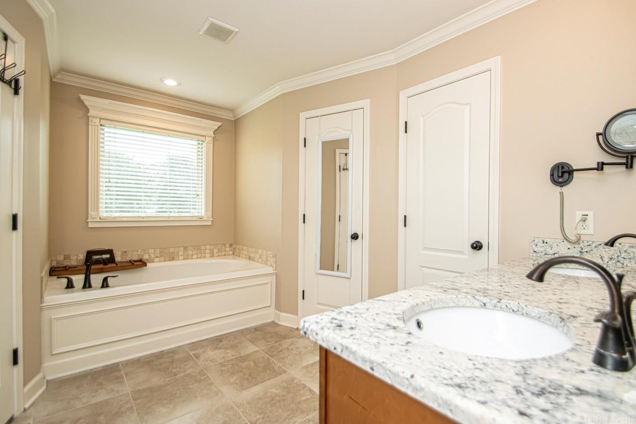 HICKORY NUT RIDGE - Residential