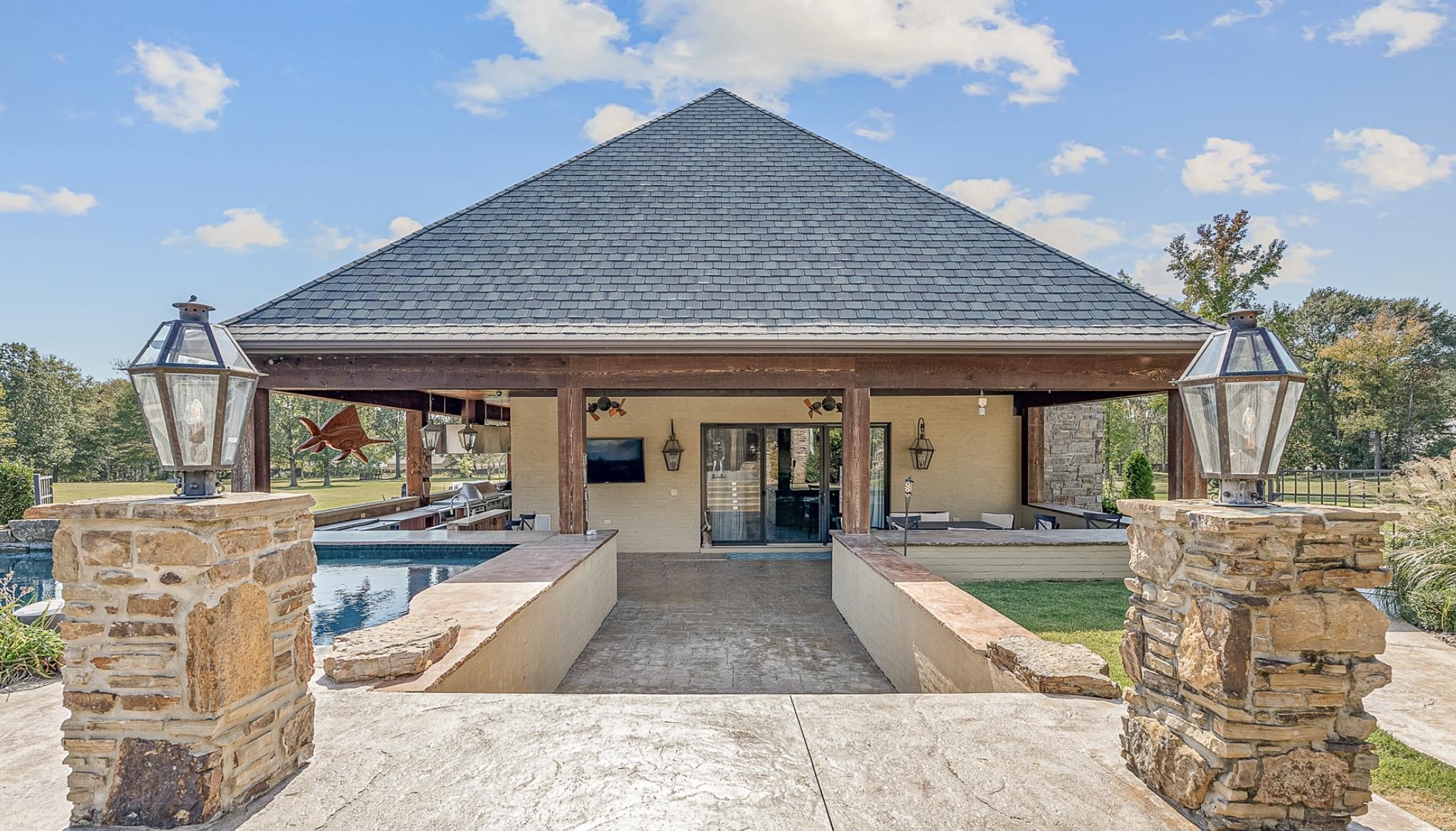 FRIENDLY HOPE ESTATES - Residential