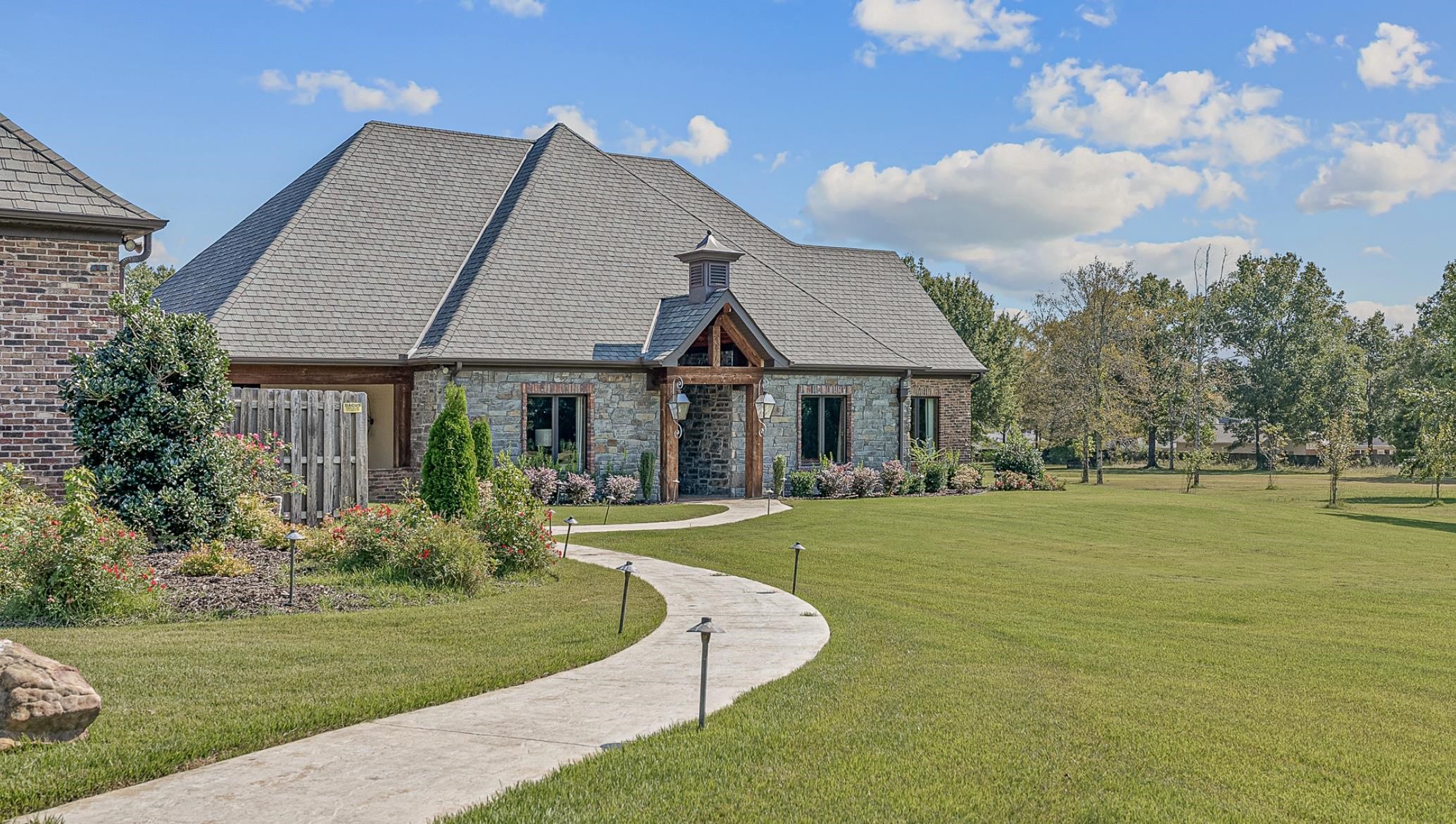 FRIENDLY HOPE ESTATES - Residential