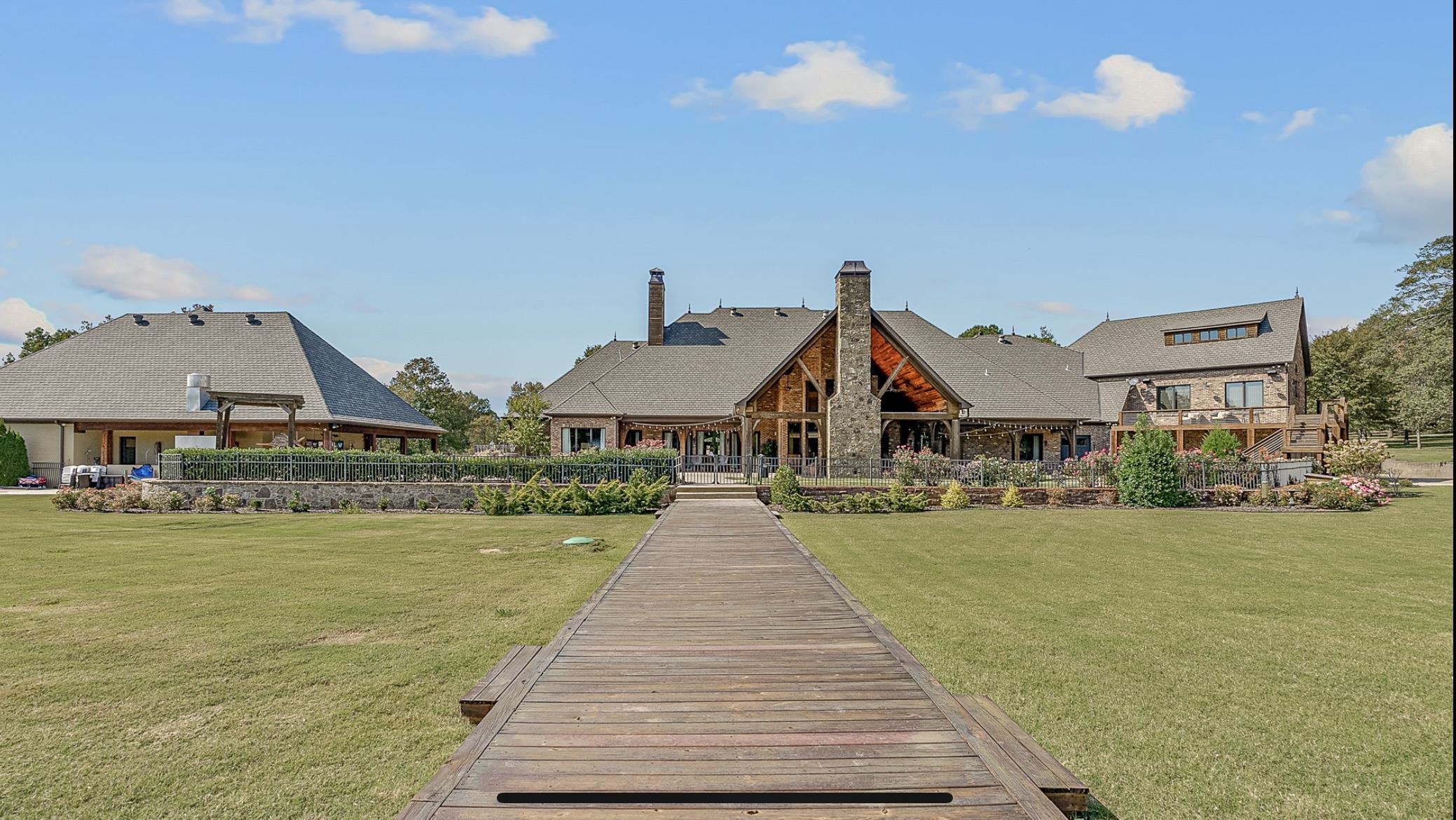 FRIENDLY HOPE ESTATES - Residential