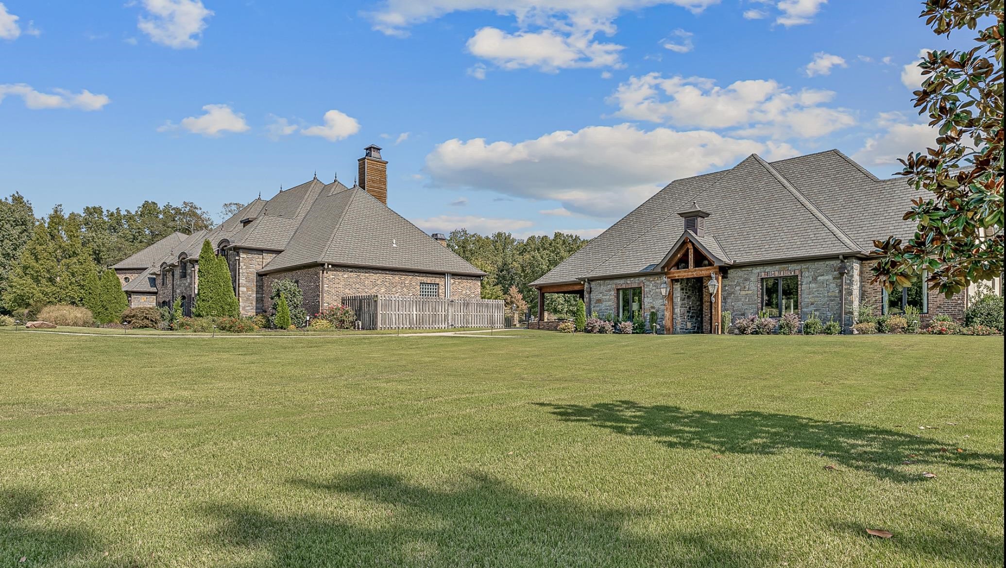 FRIENDLY HOPE ESTATES - Residential