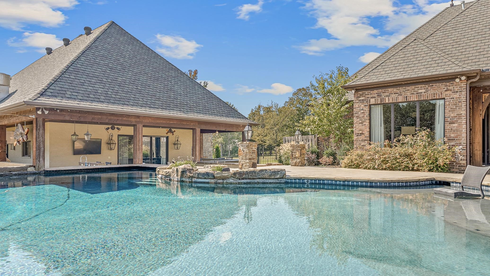 FRIENDLY HOPE ESTATES - Residential