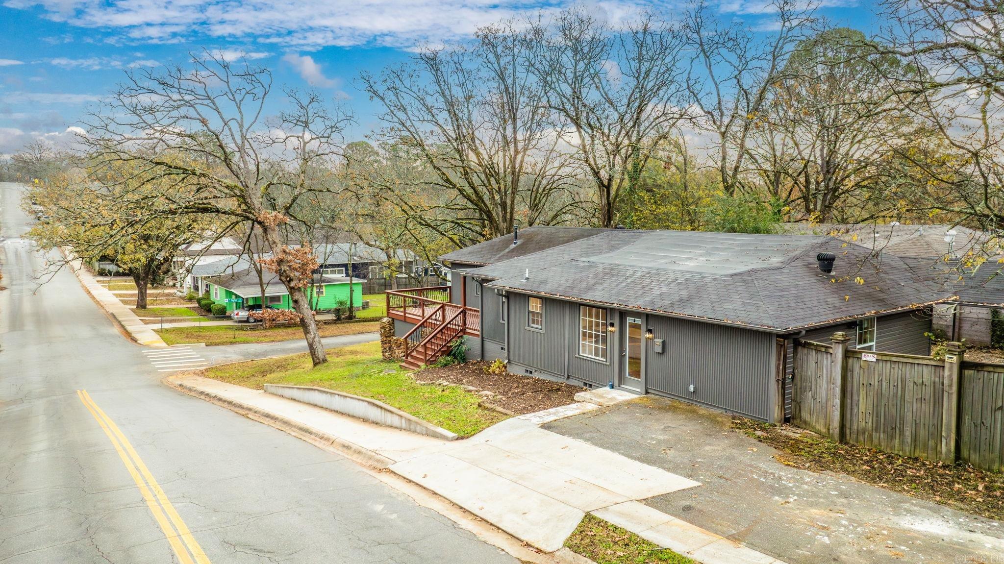 LINCOLN PARK - Residential