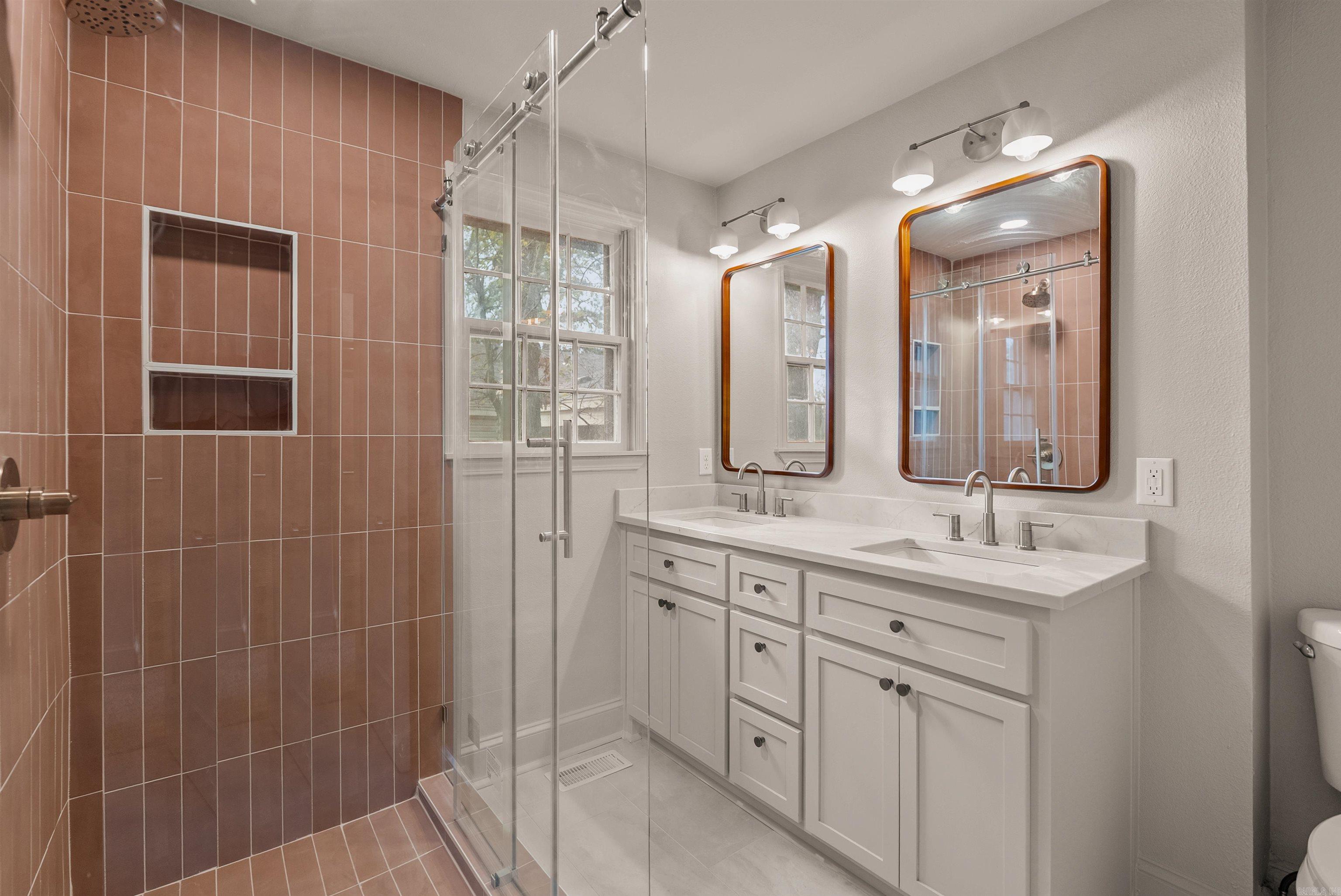 LINCOLN PARK - Residential