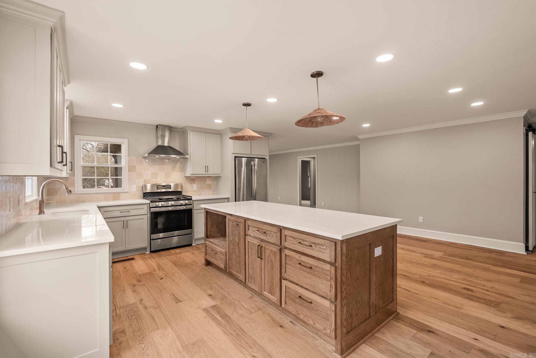 LINCOLN PARK - Residential