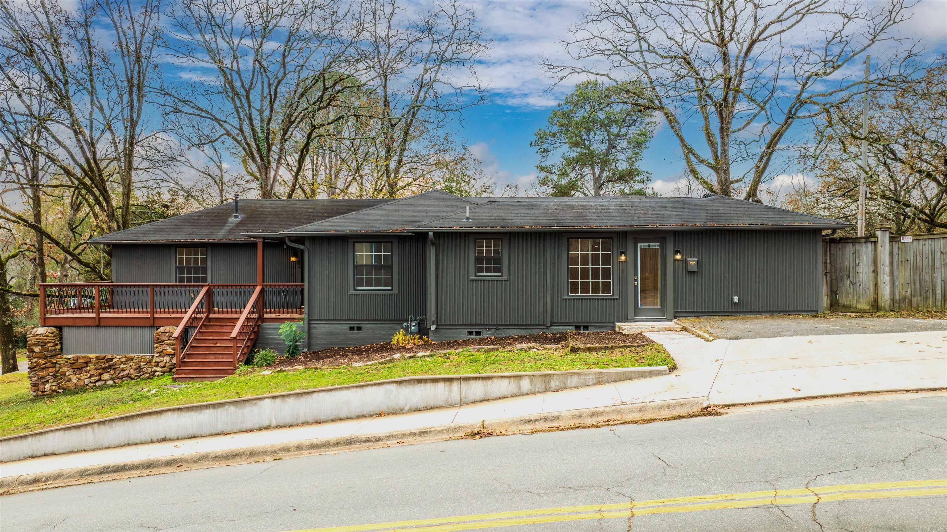 LINCOLN PARK - Residential