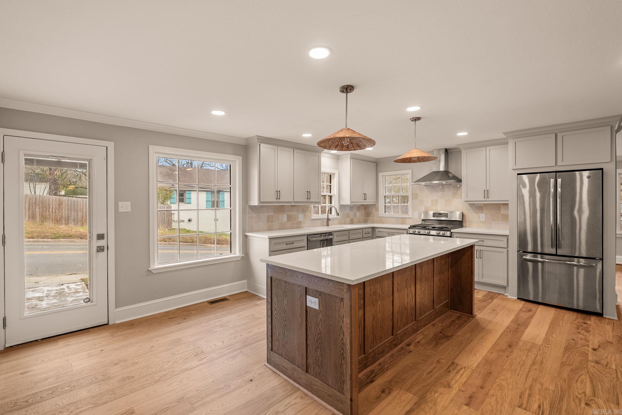 LINCOLN PARK - Residential