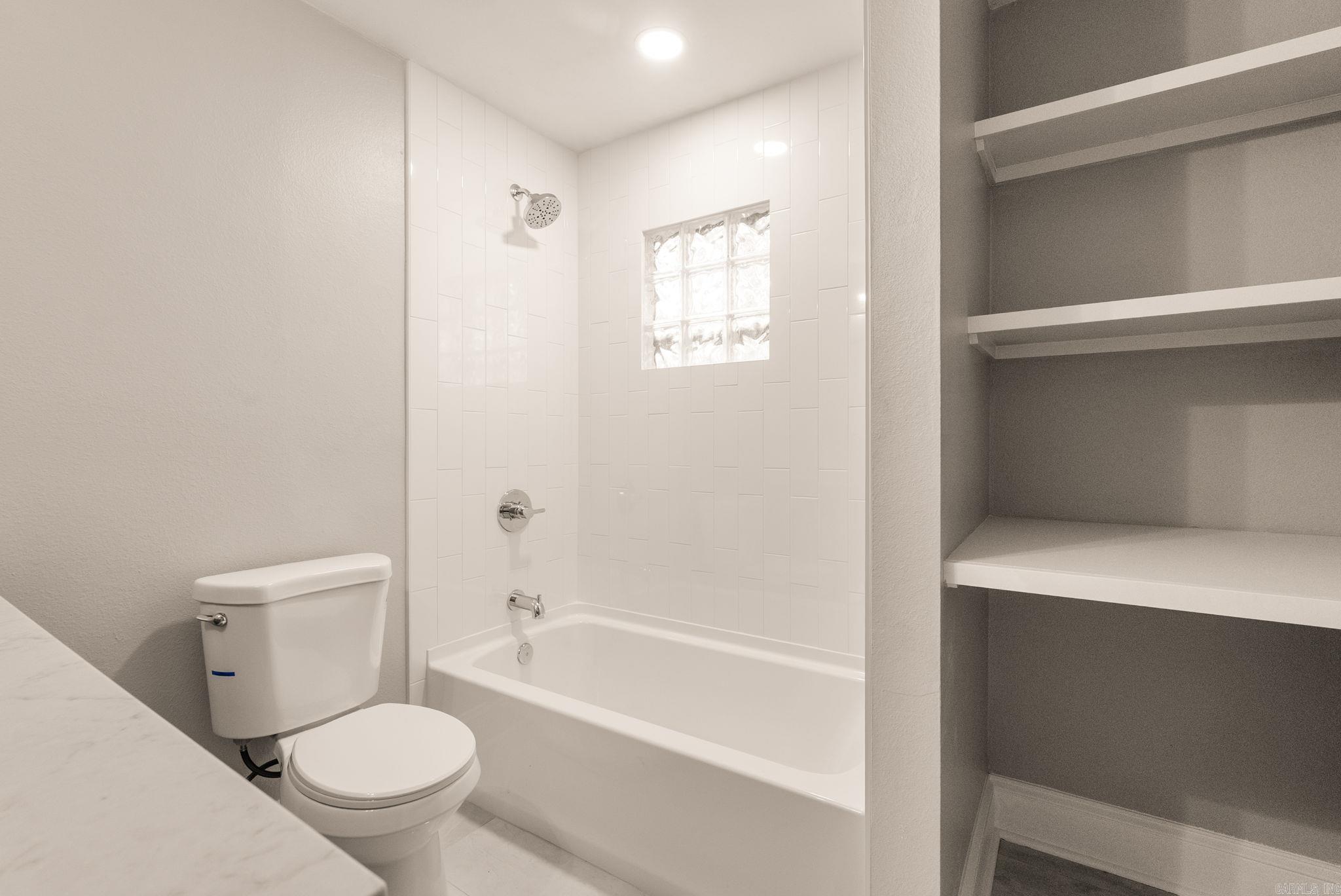 LINCOLN PARK - Residential