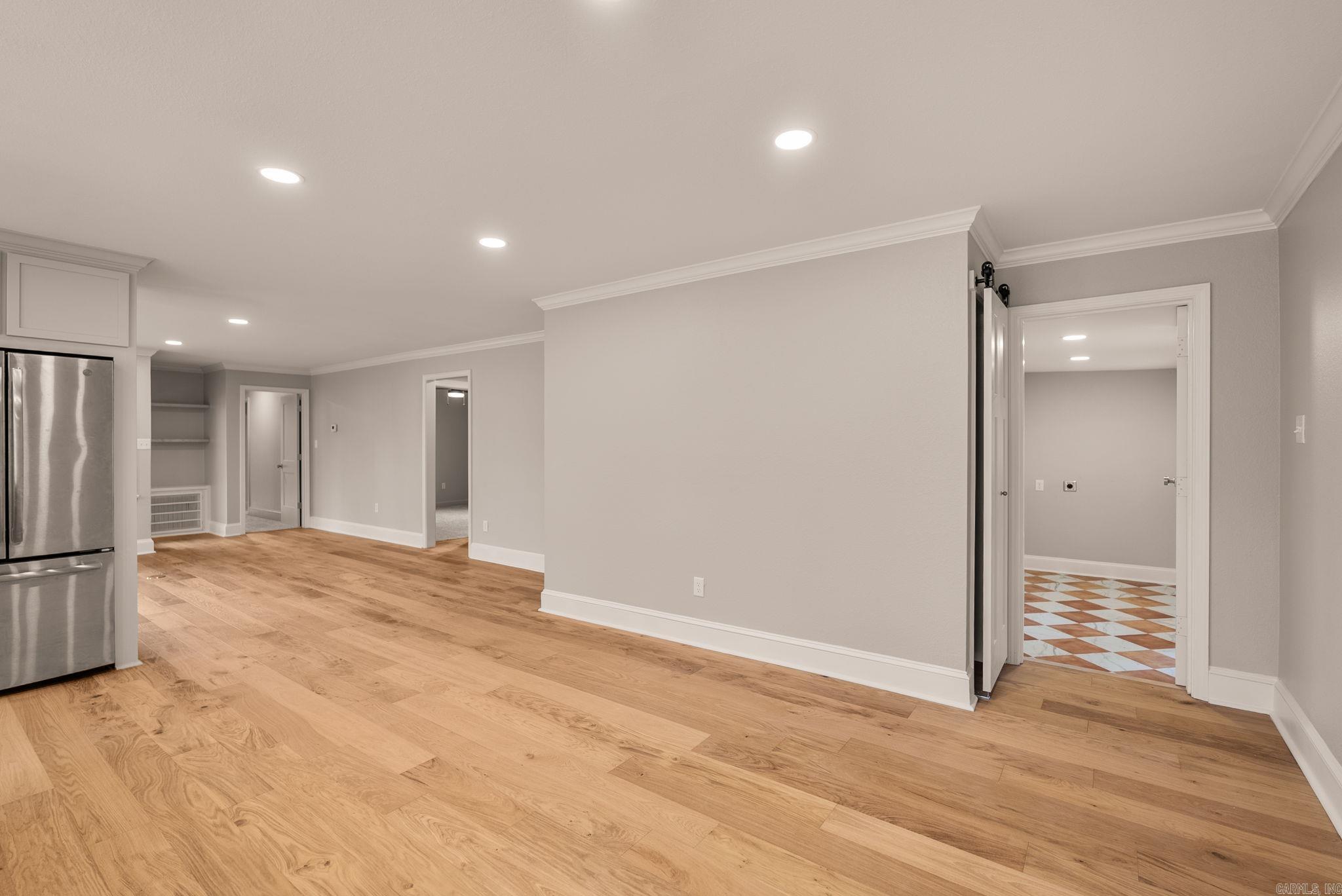 LINCOLN PARK - Residential