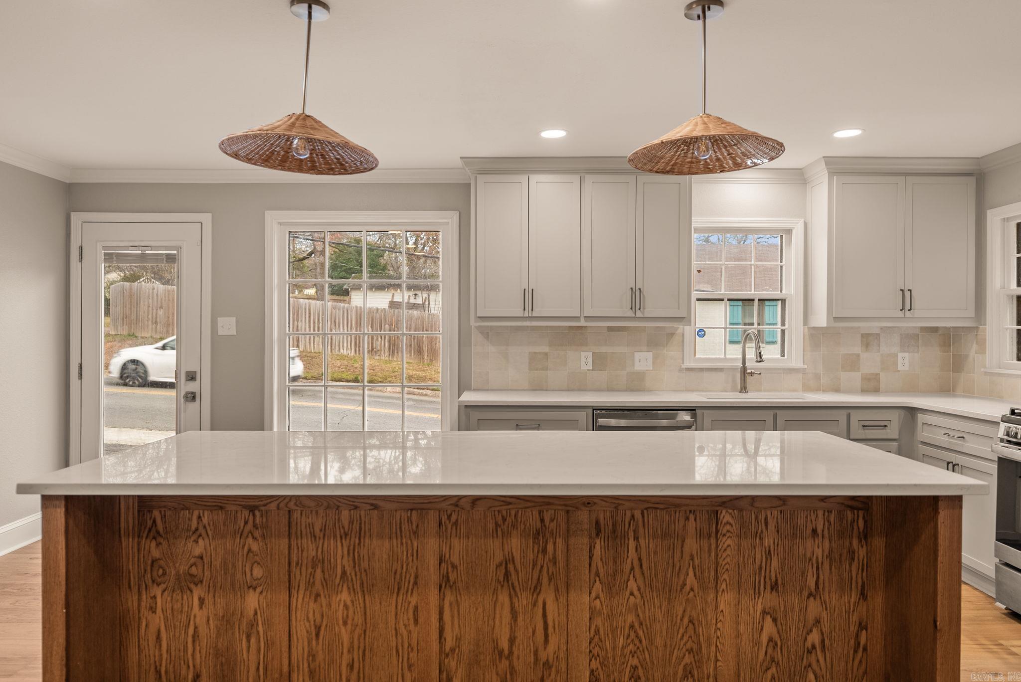 LINCOLN PARK - Residential