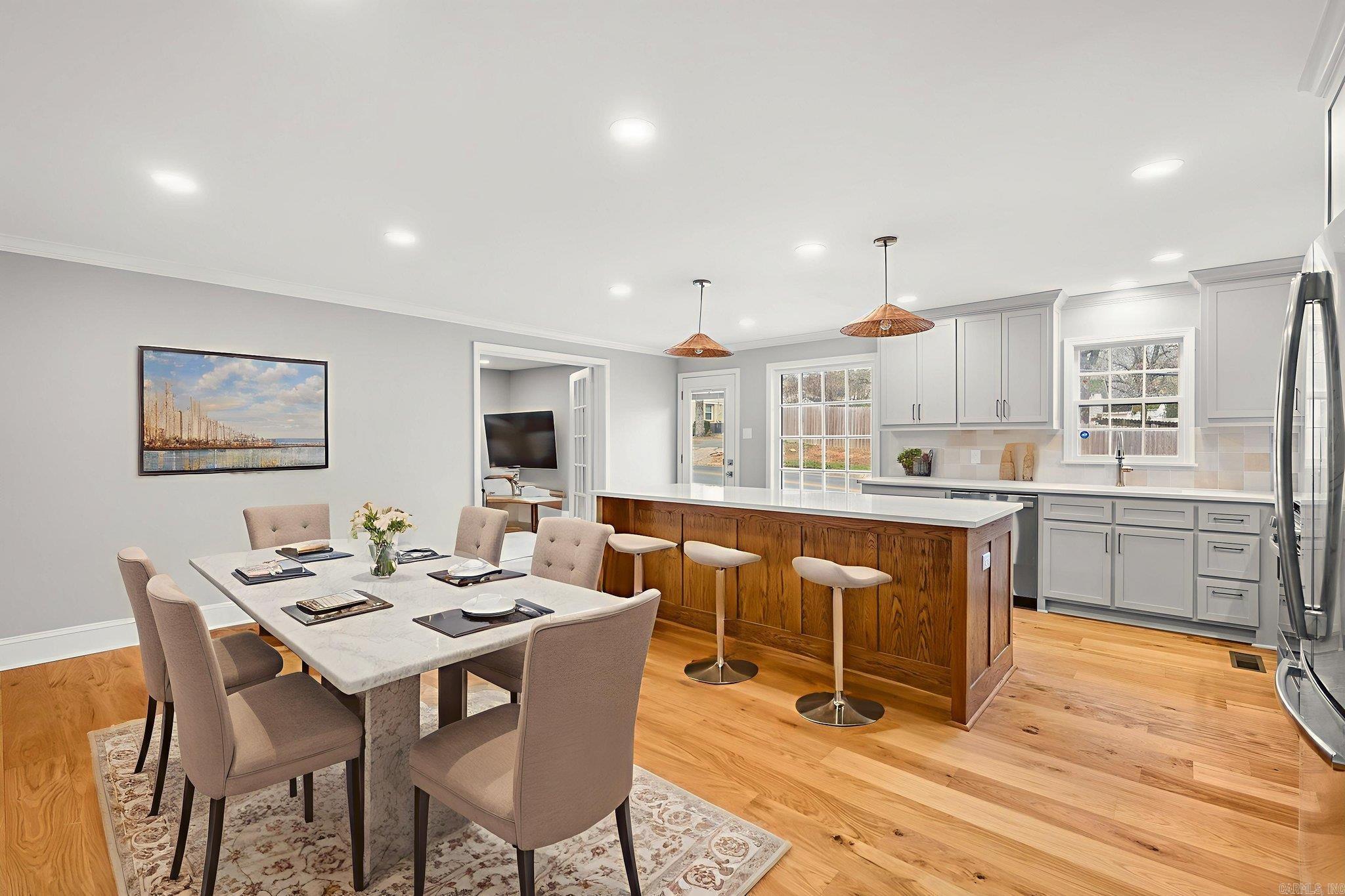 LINCOLN PARK - Residential