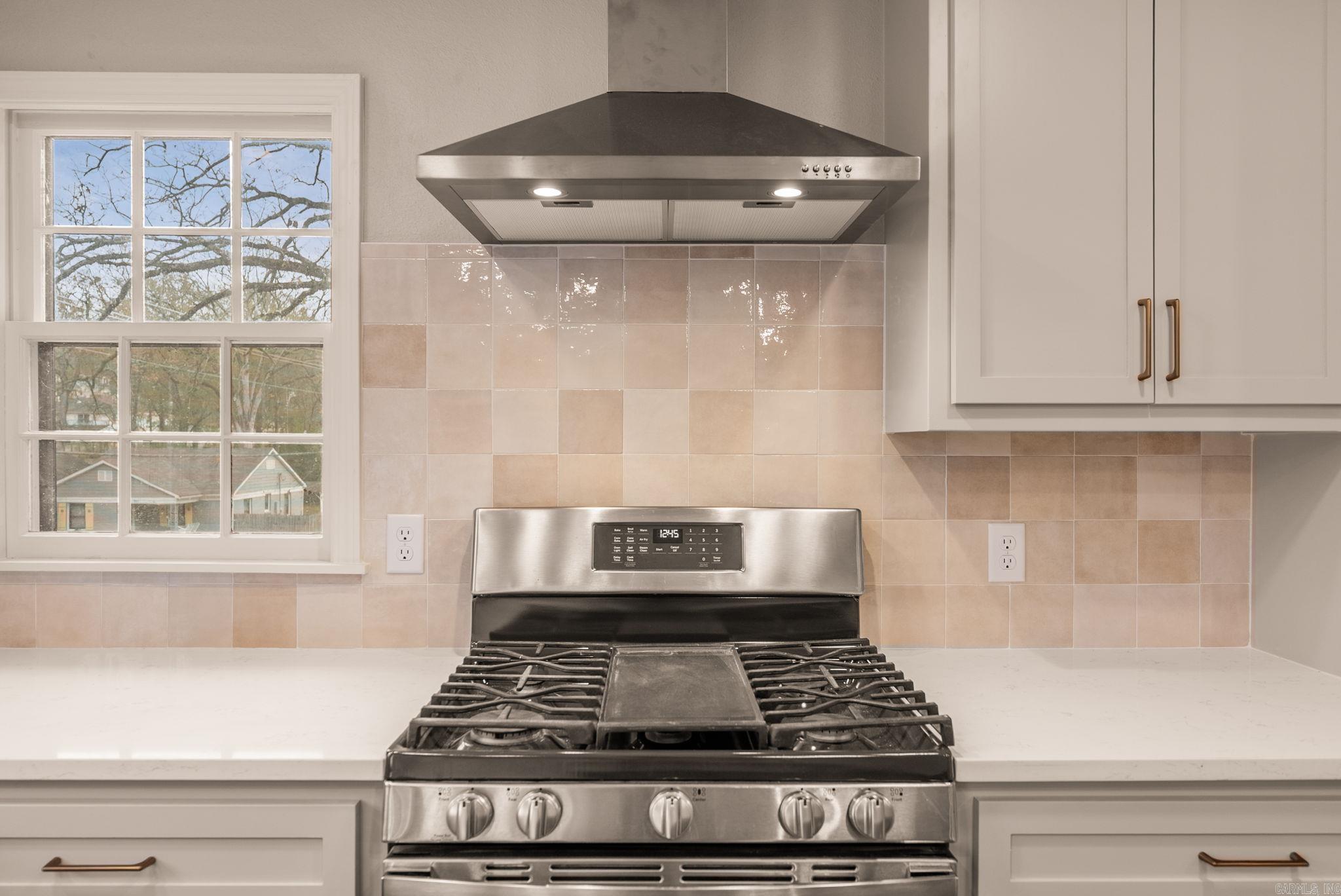 LINCOLN PARK - Residential