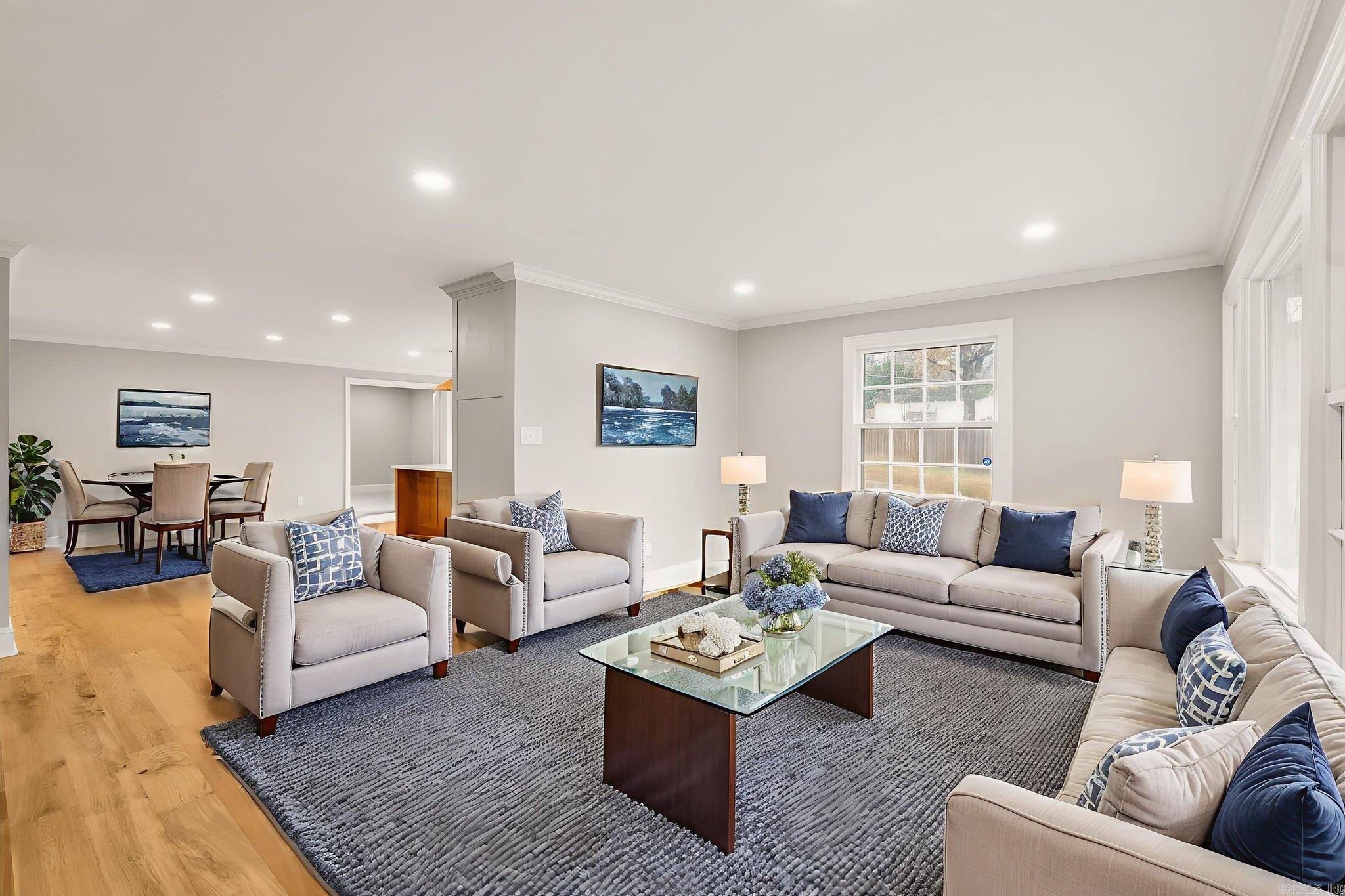 LINCOLN PARK - Residential