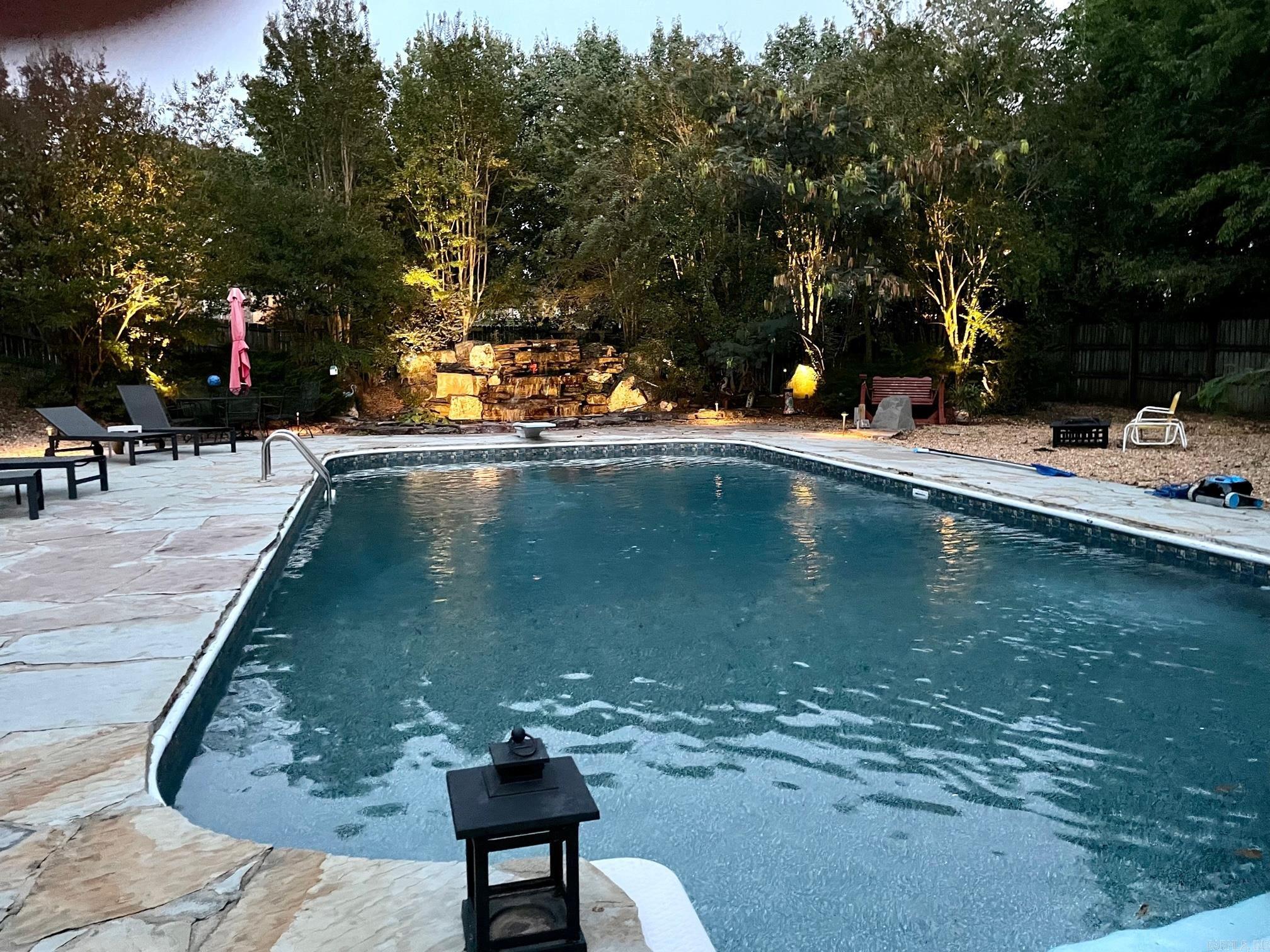 WELLINGTON POINTE - Residential