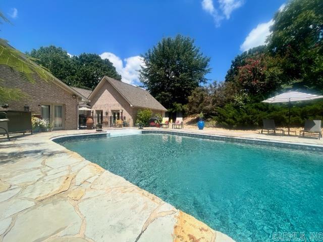 WELLINGTON POINTE - Residential