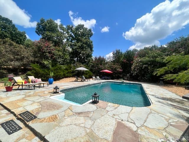 WELLINGTON POINTE - Residential