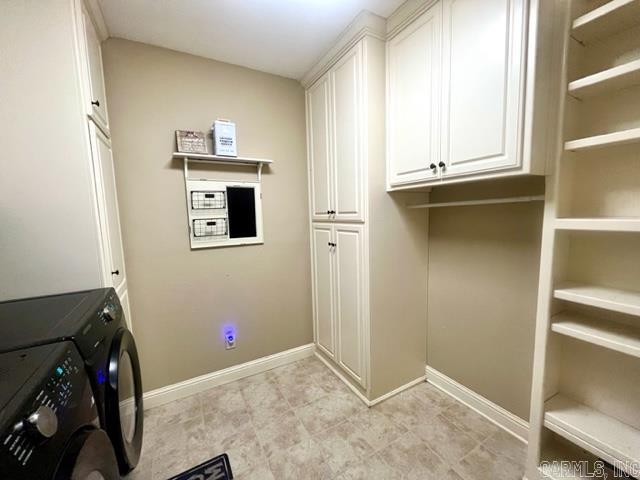 WELLINGTON POINTE - Residential