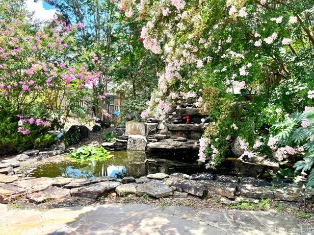 WELLINGTON POINTE - Residential