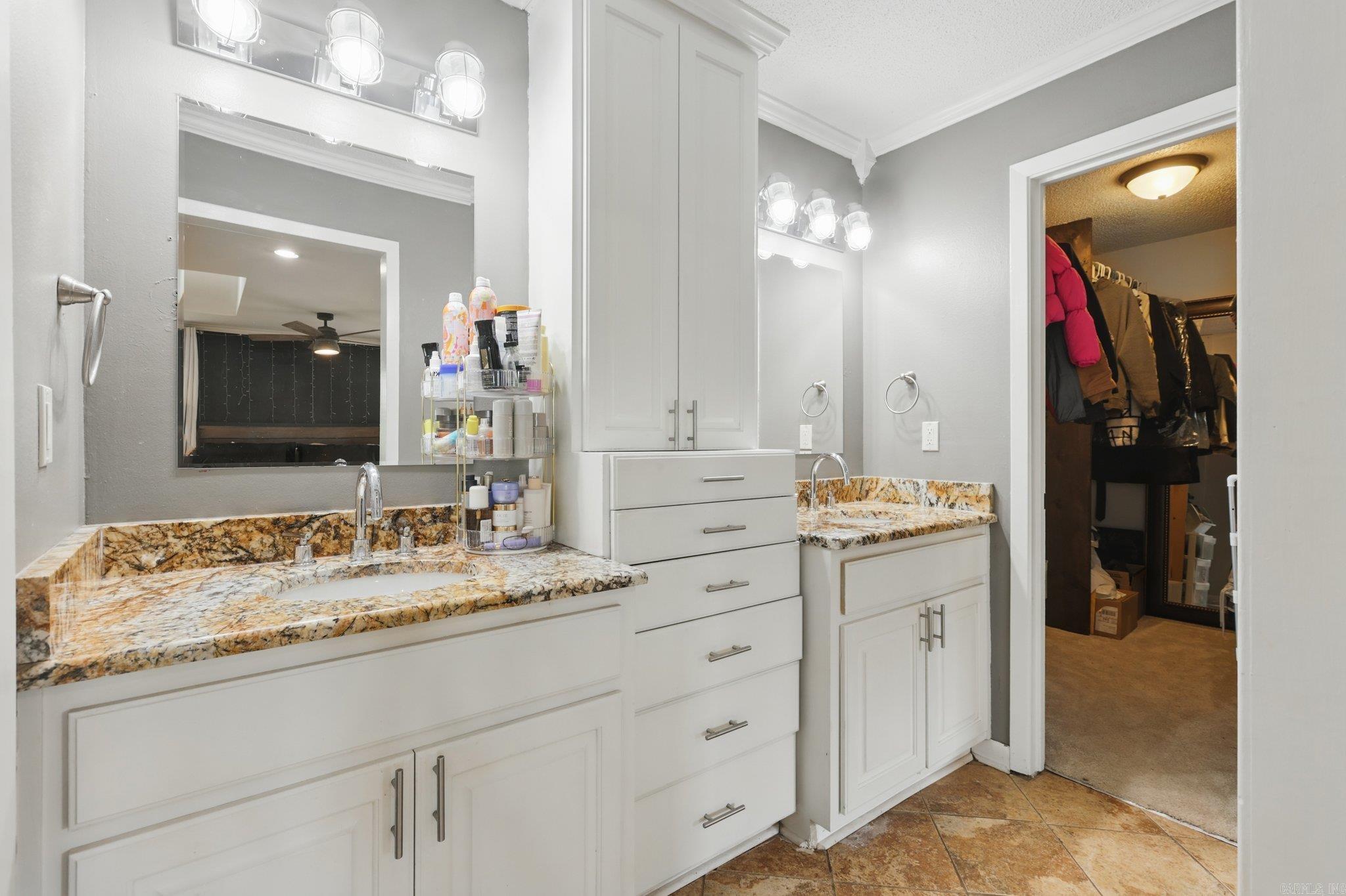 PARKWAY PLACE - Residential