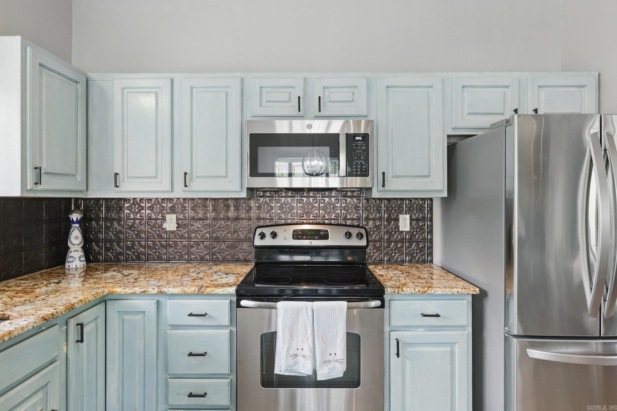 PARKWAY PLACE - Residential