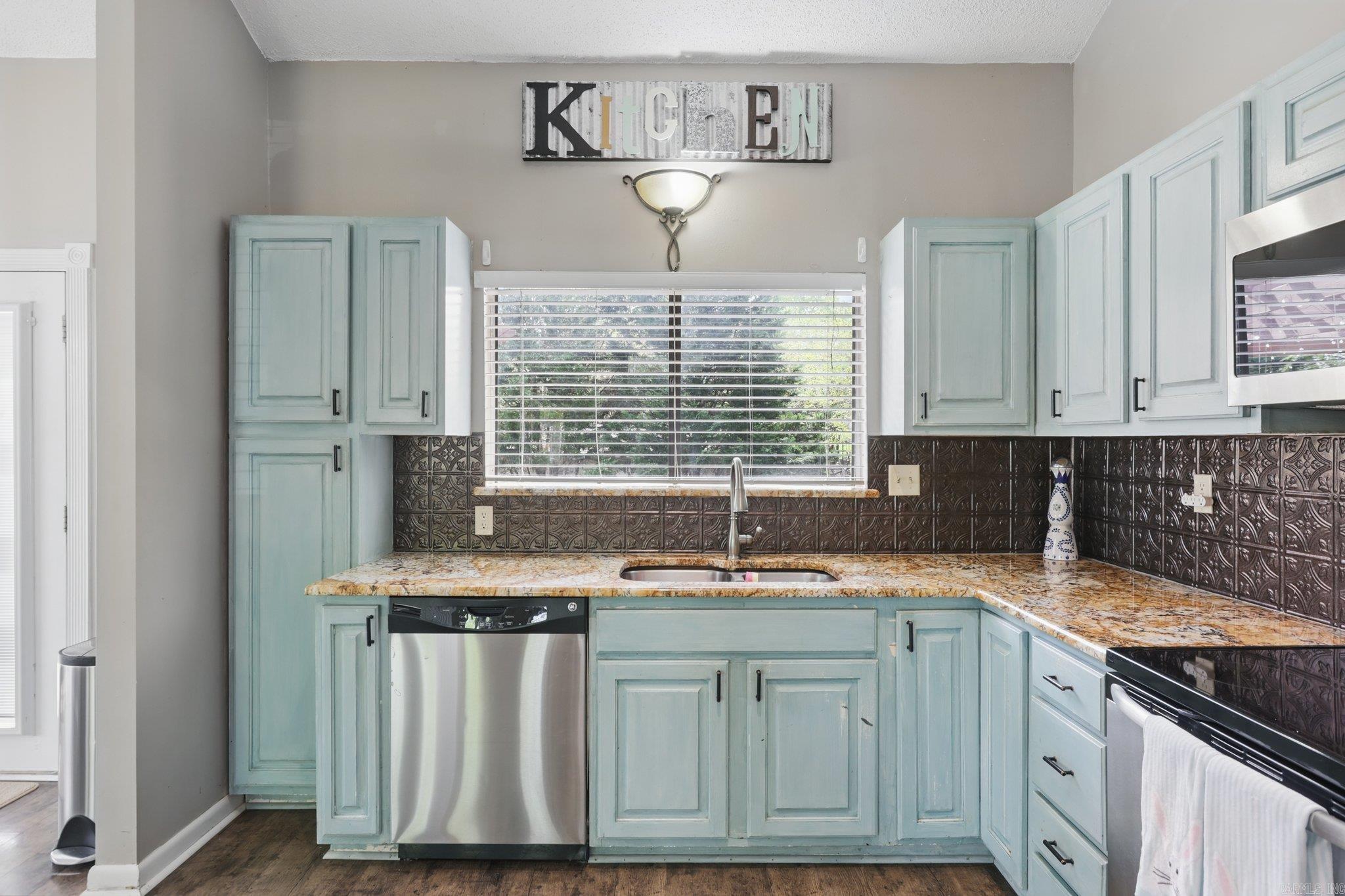 PARKWAY PLACE - Residential