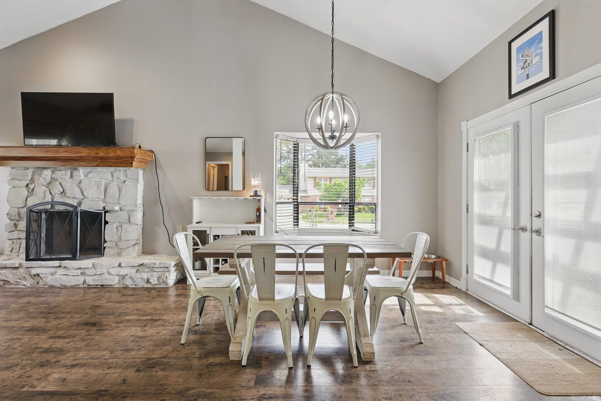 PARKWAY PLACE - Residential