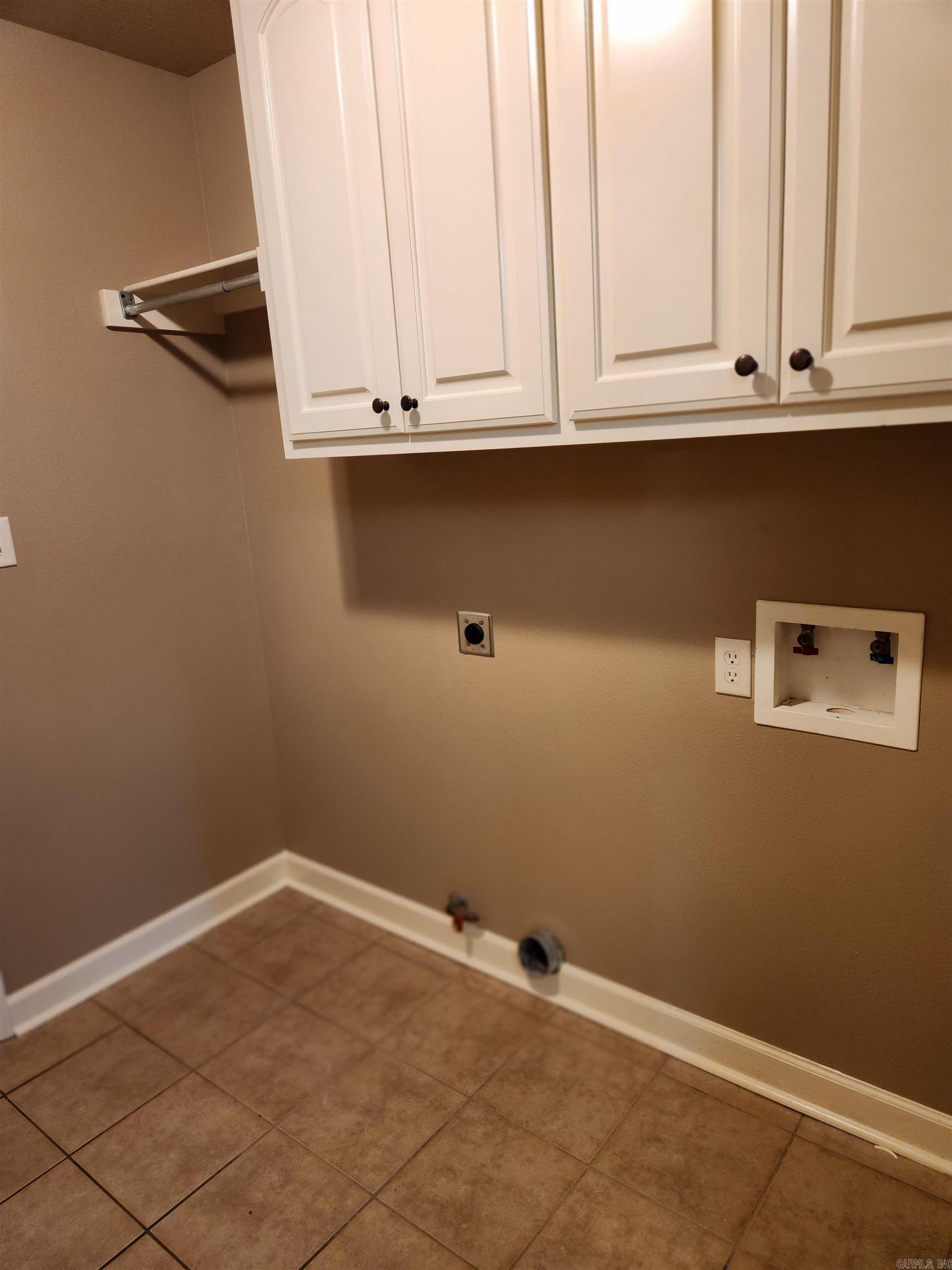 HIDDEN MEADOWS - Residential