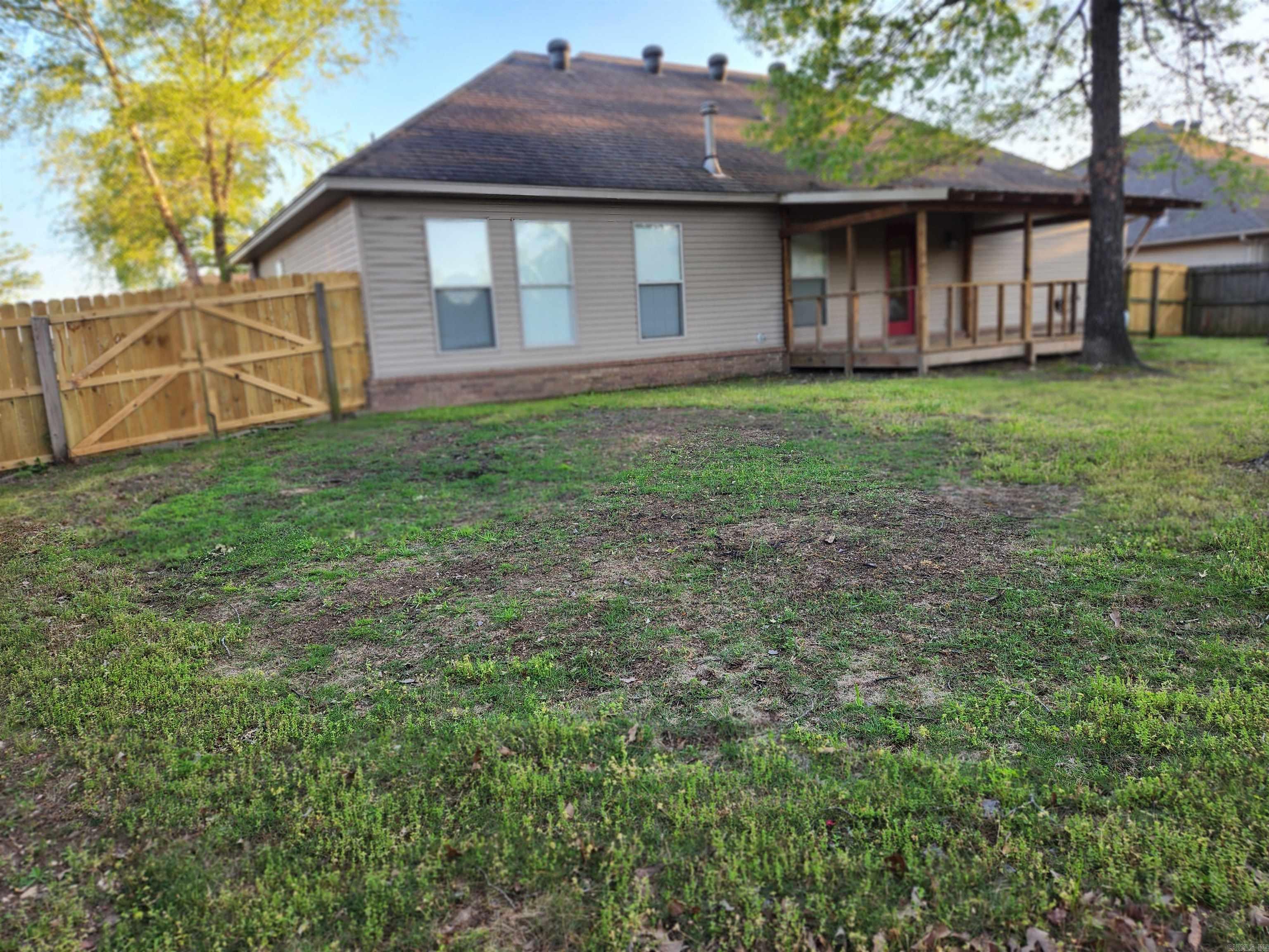 HIDDEN MEADOWS - Residential