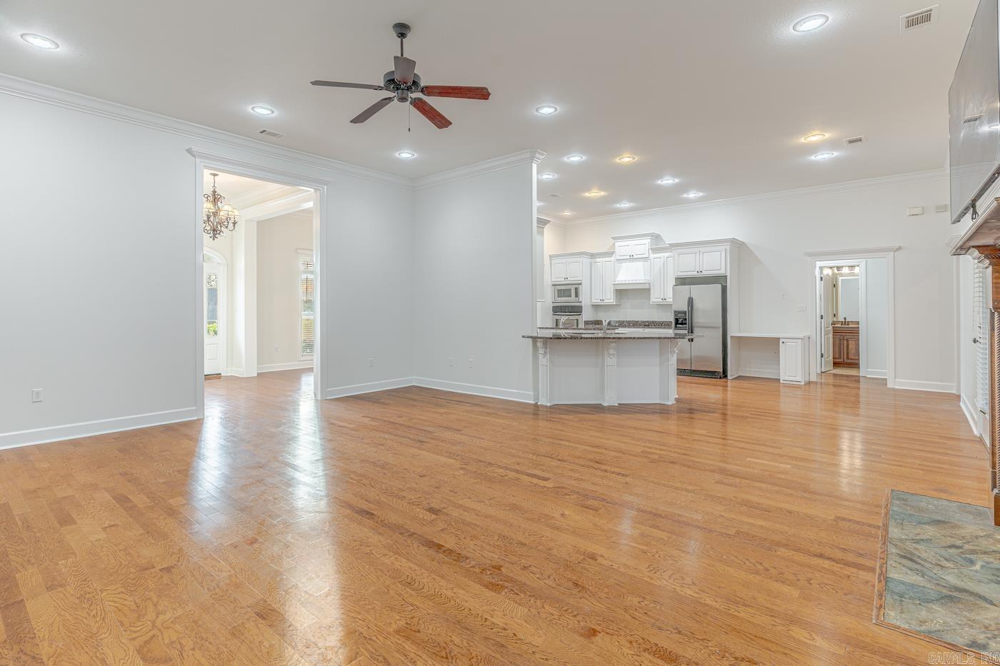 LAKE CREST ESTATES - Residential