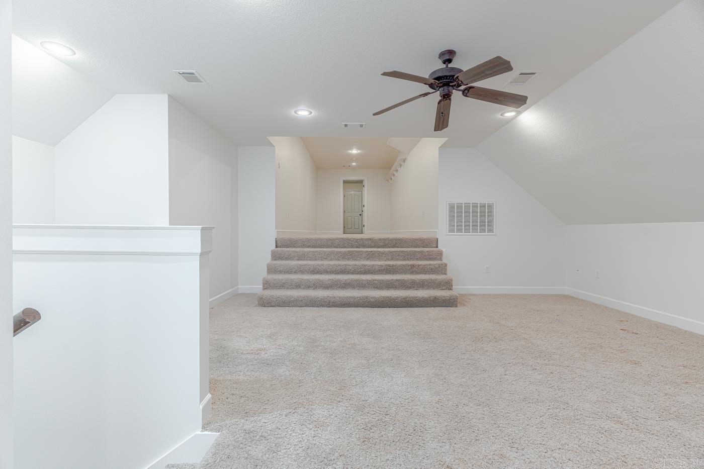 LAKE CREST ESTATES - Residential