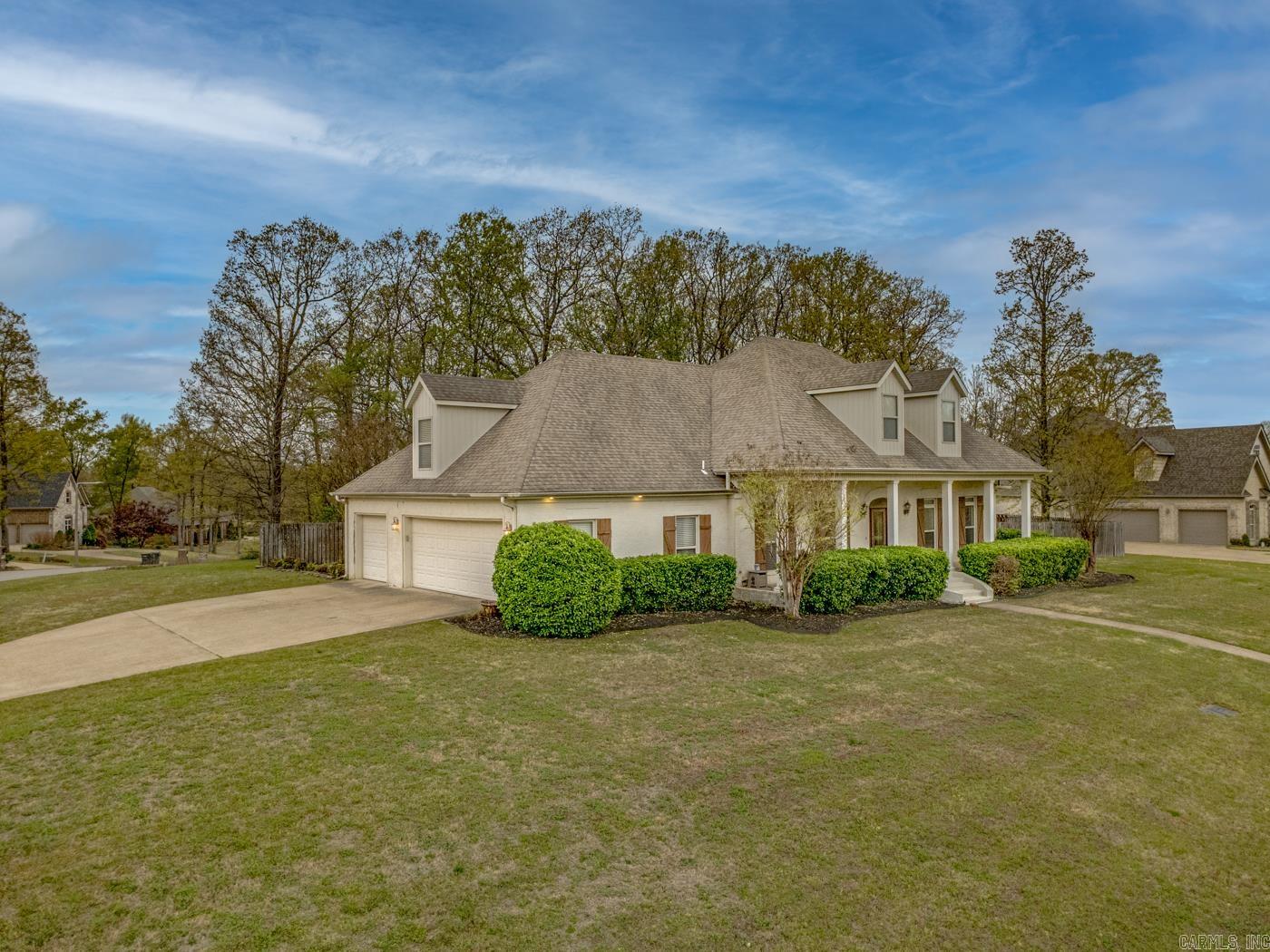 LAKE CREST ESTATES - Residential