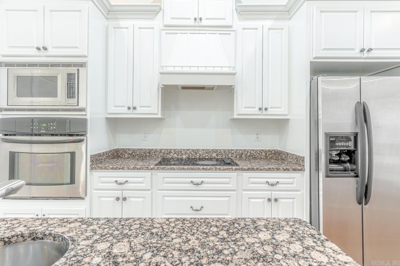 LAKE CREST ESTATES - Residential