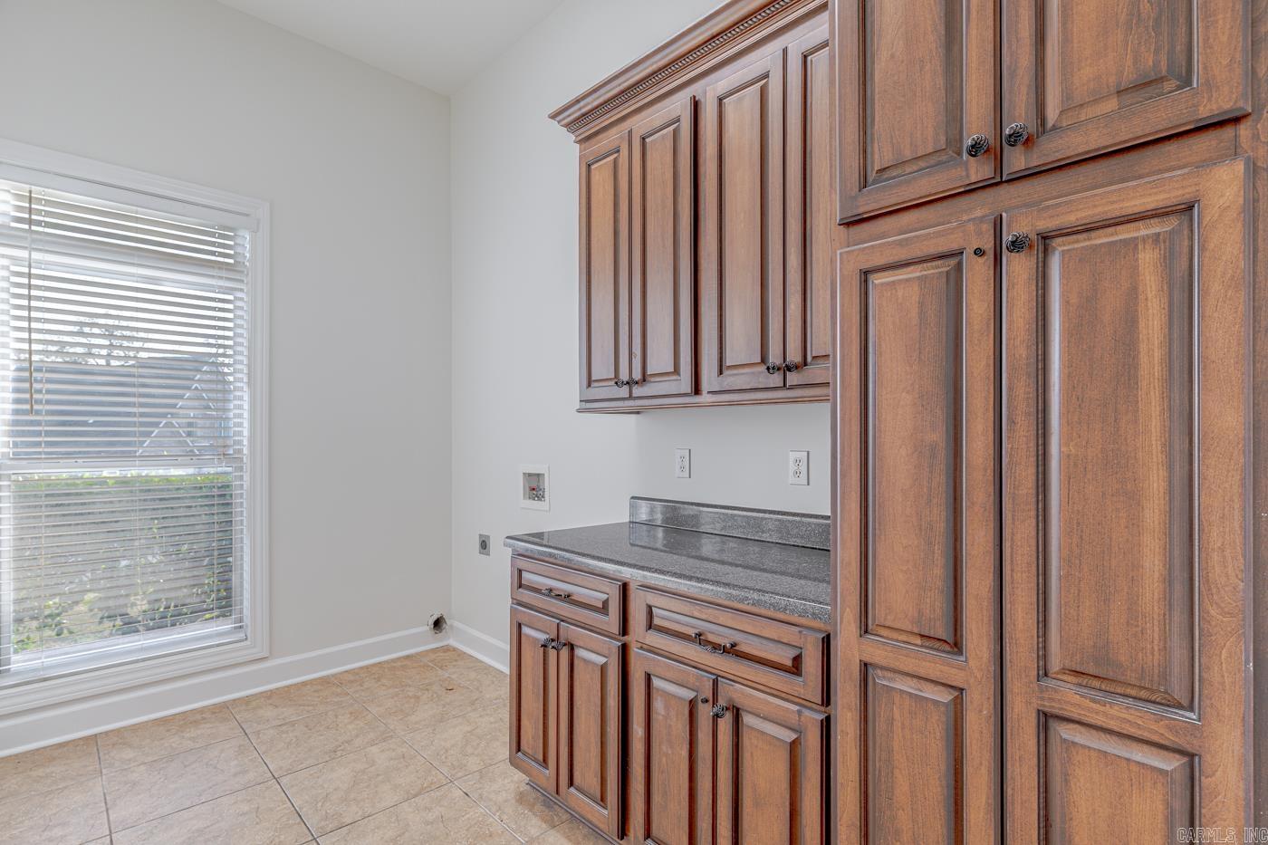 LAKE CREST ESTATES - Residential