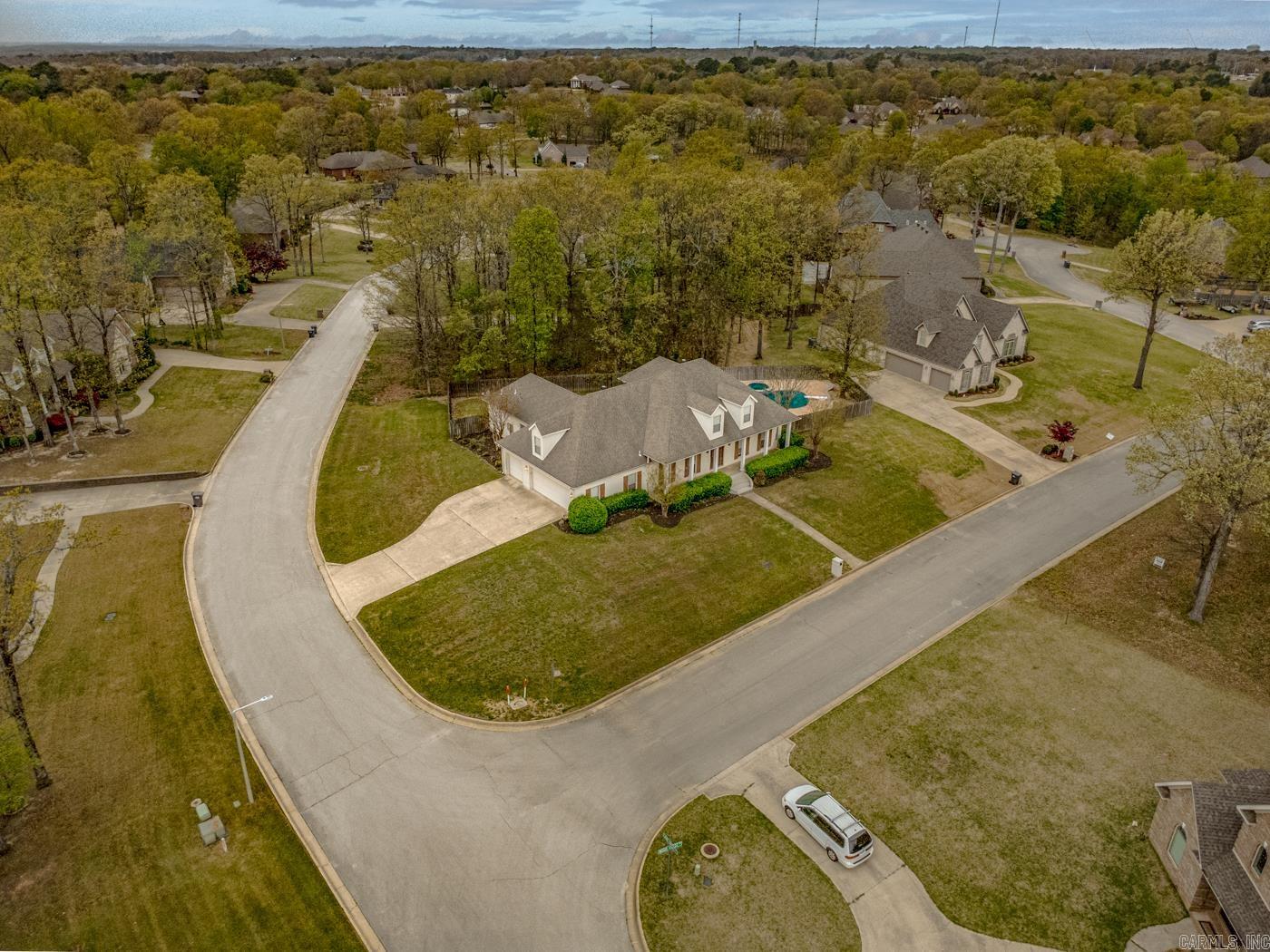 LAKE CREST ESTATES - Residential