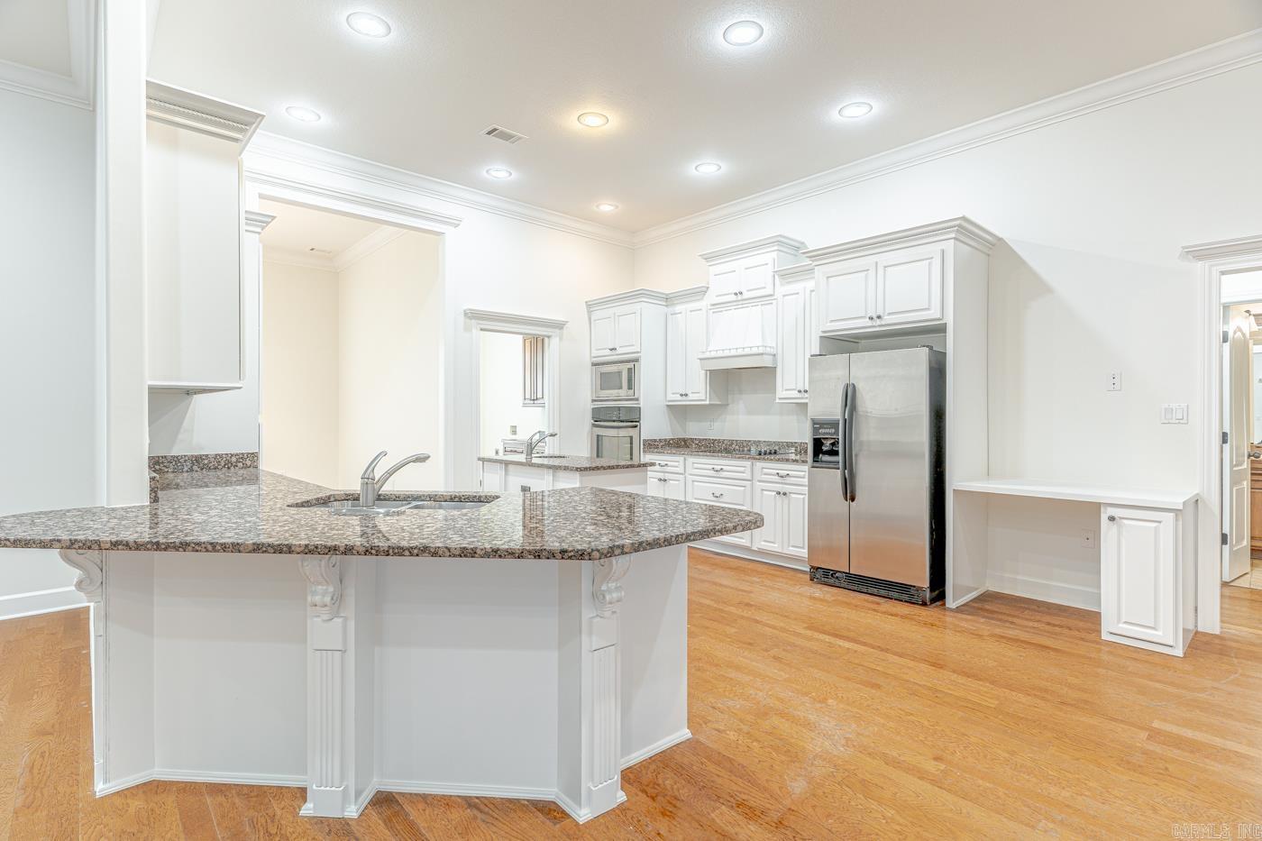 LAKE CREST ESTATES - Residential