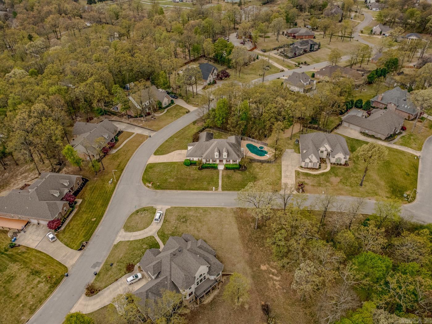 LAKE CREST ESTATES - Residential