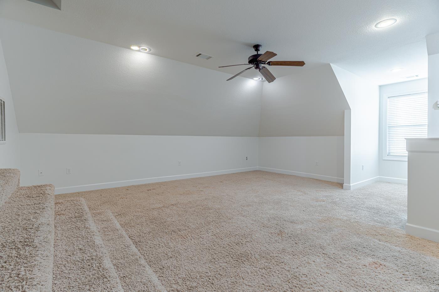 LAKE CREST ESTATES - Residential