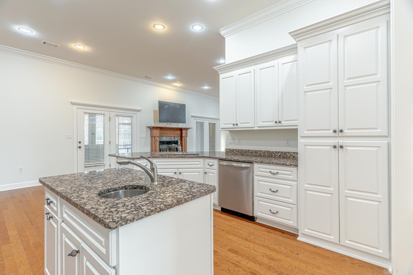 LAKE CREST ESTATES - Residential