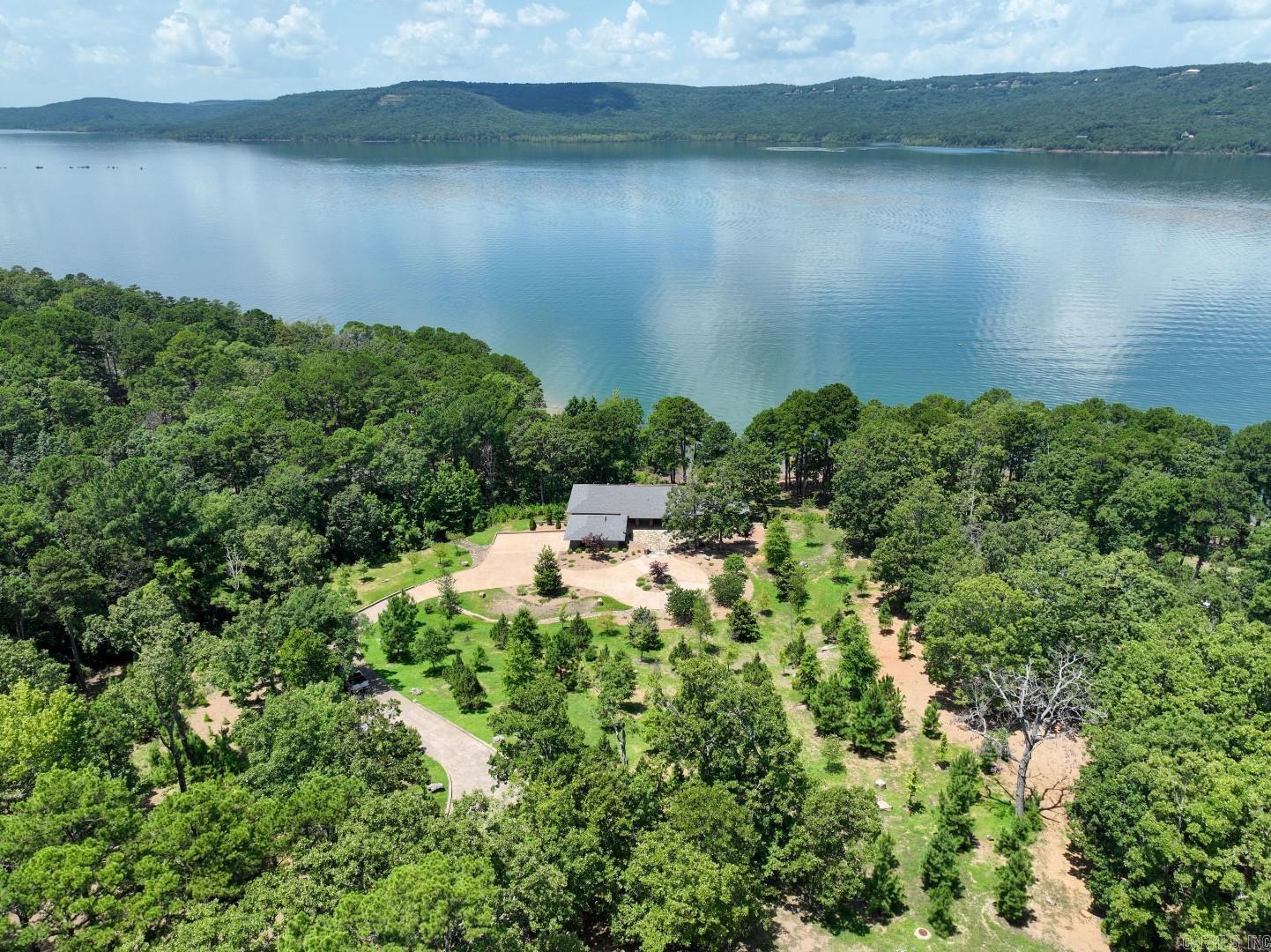 Eden Isle-Country Club - Residential