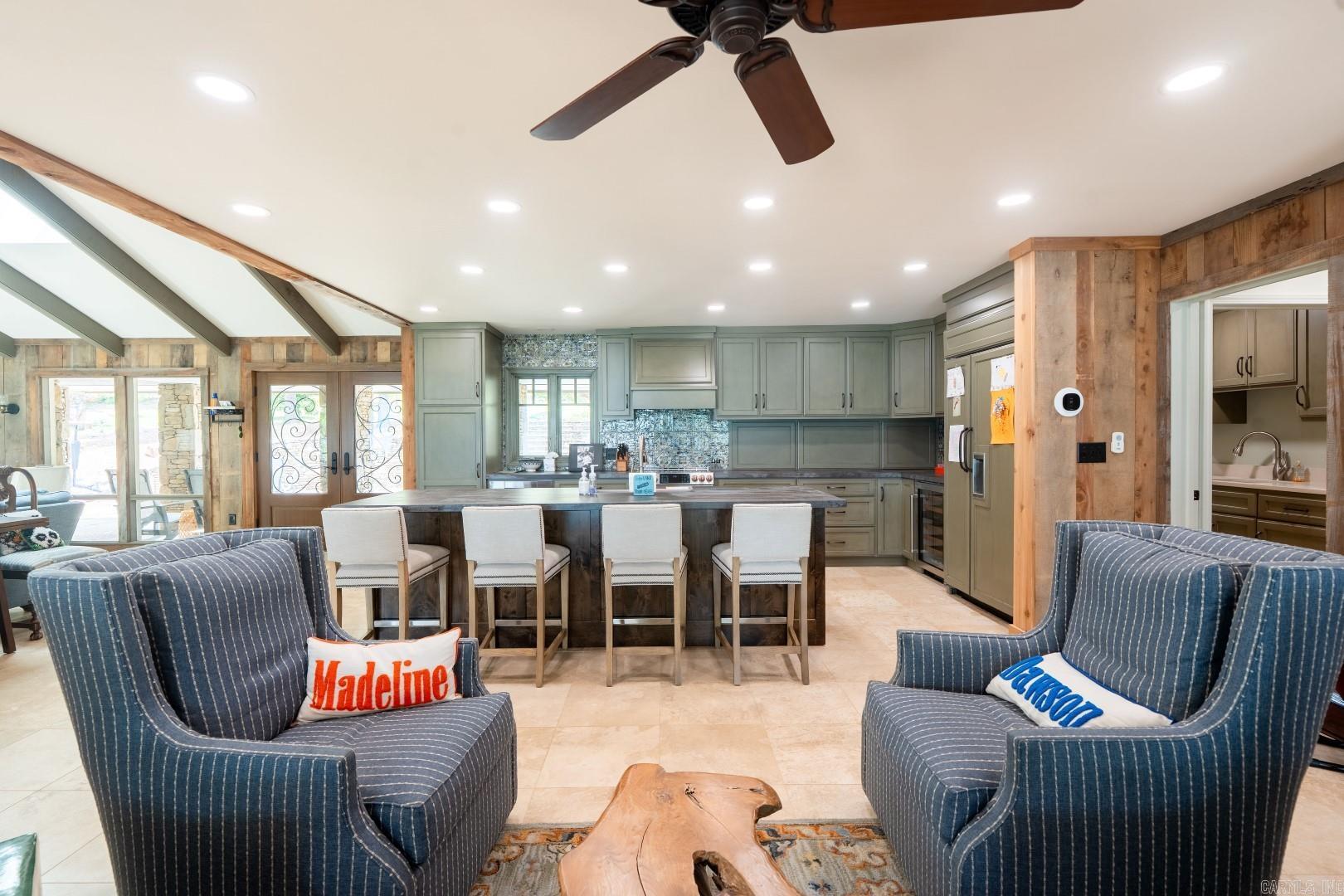 Eden Isle-Country Club - Residential