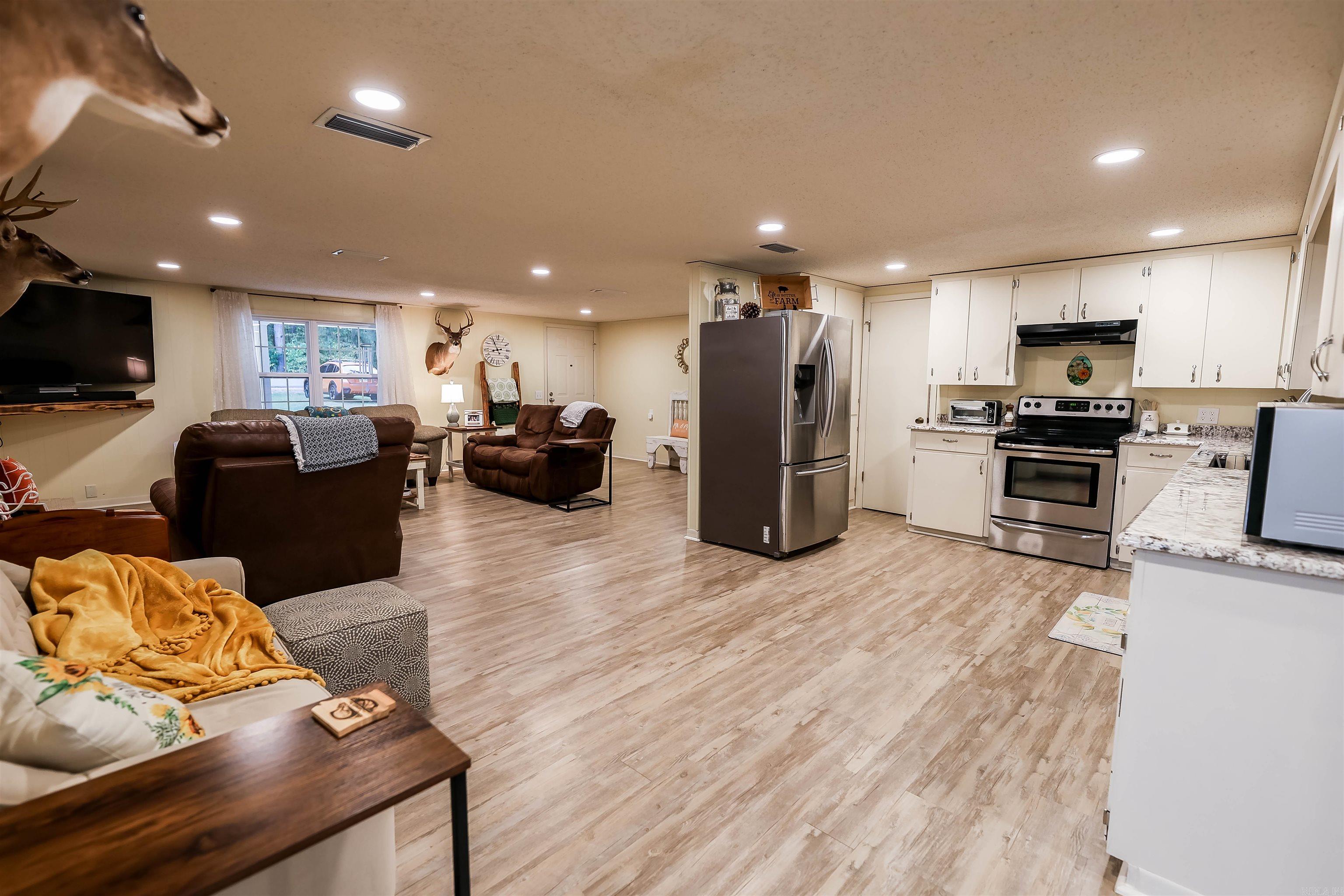 CAMDEN CITY METES & BOUNDS - Residential